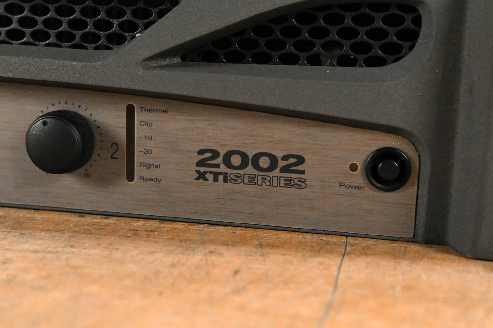 Crown XTi 2002 2-Channel Power Amplifier