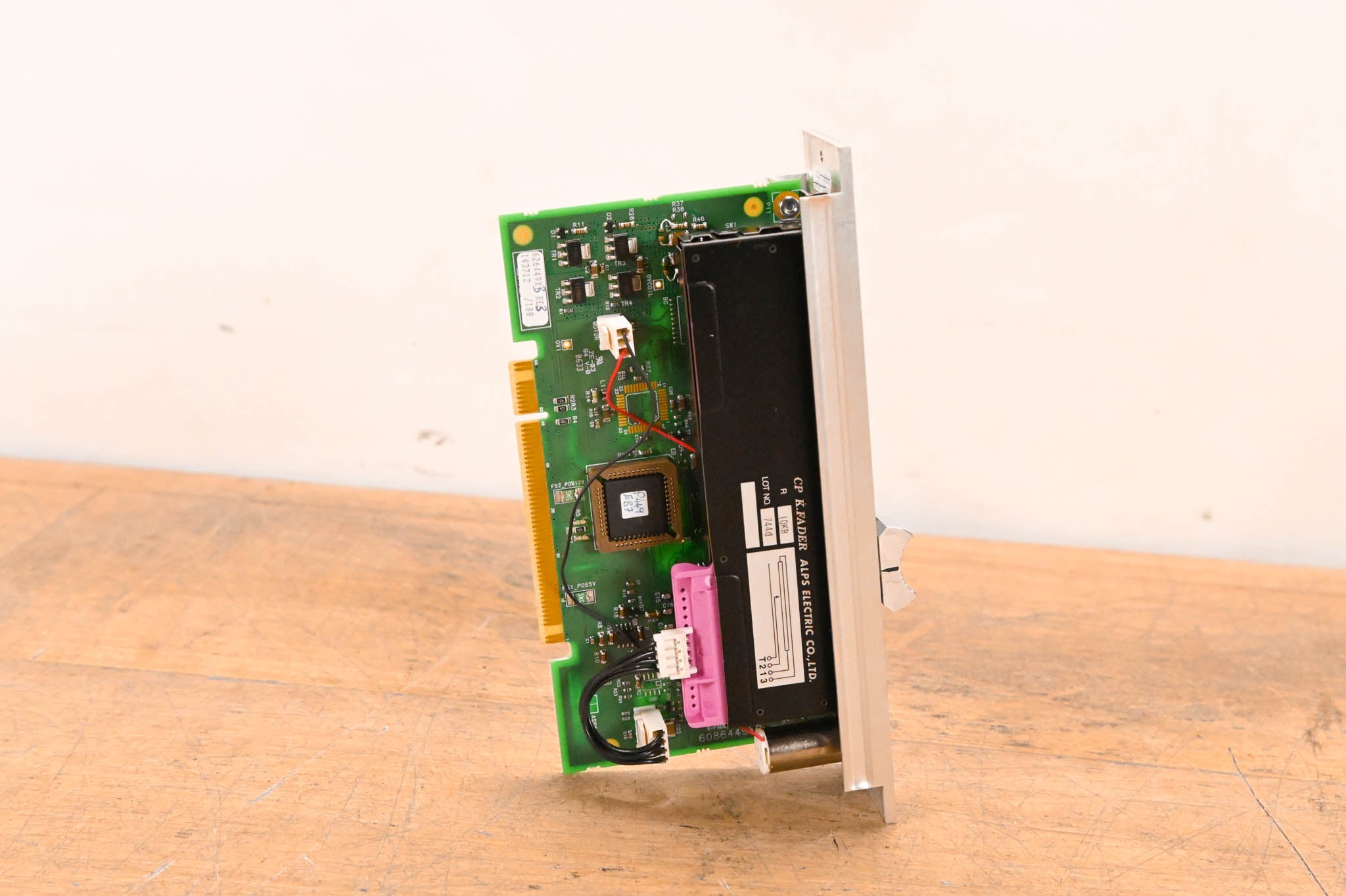 Solid State Logic C300 HD Motorized Fader Module – ALPS K-Fader Assembly