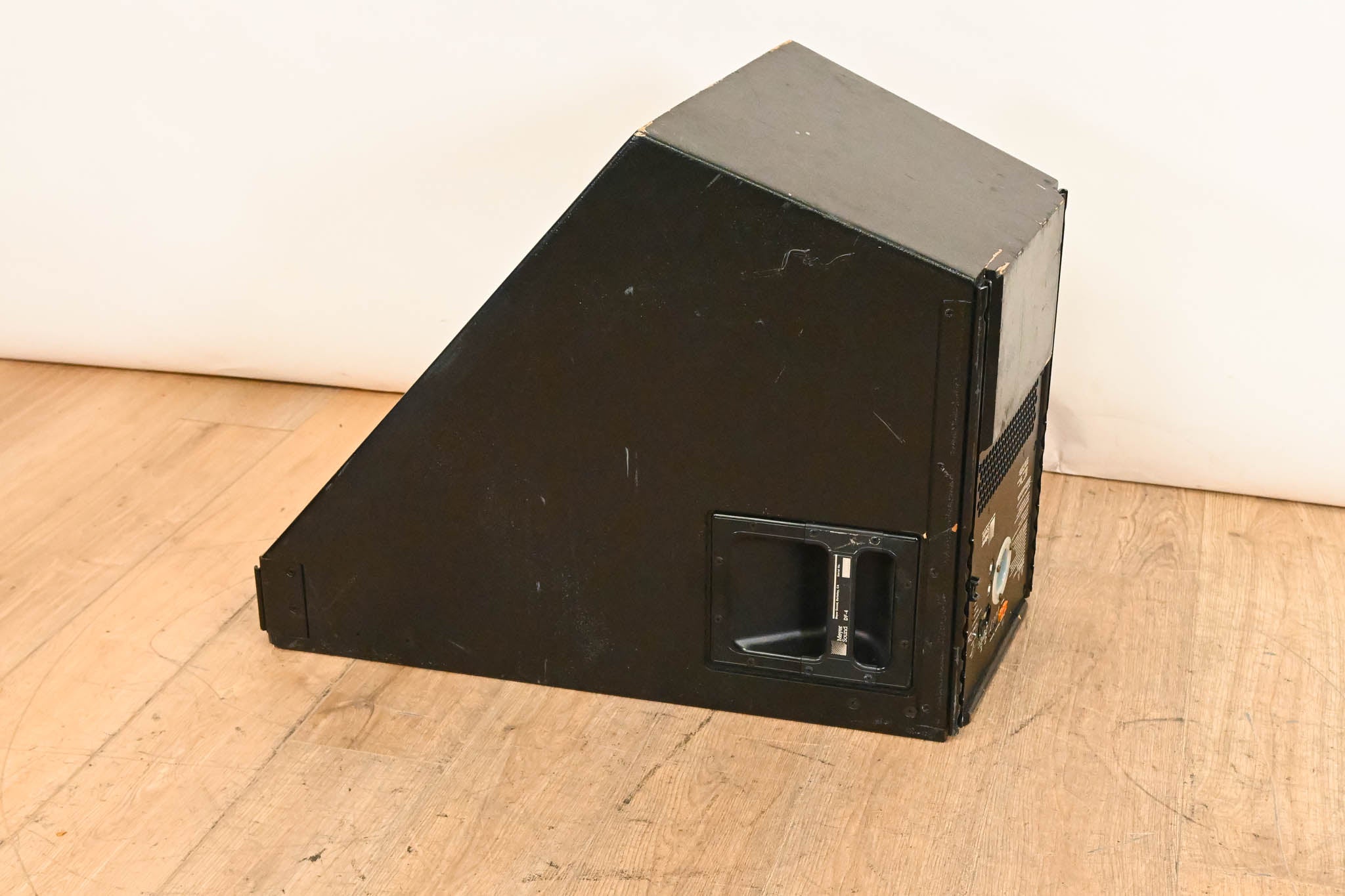 Meyer Sound DF-4 Medium-Throw Down Fill Self-Powered Loudspeaker