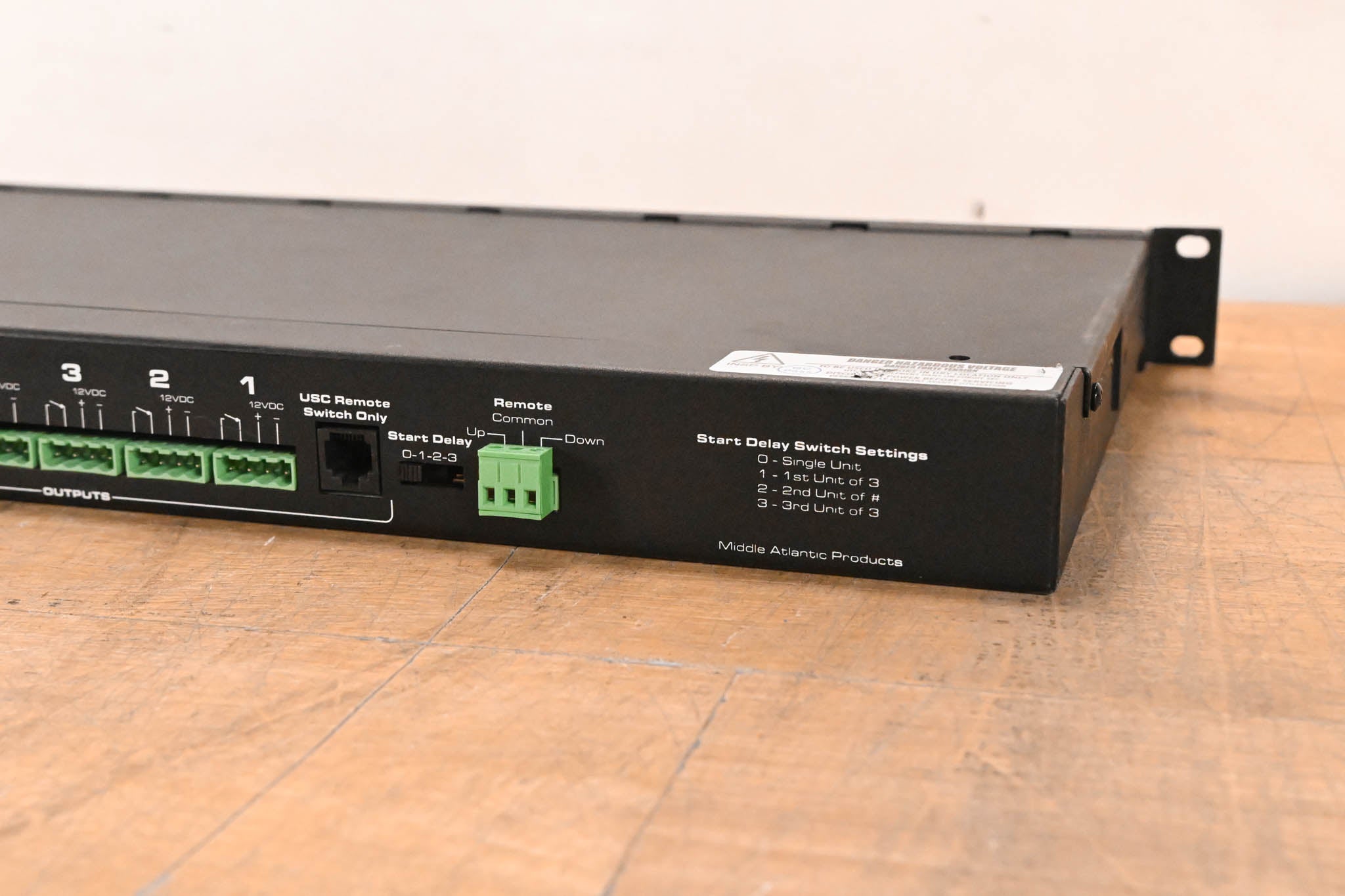 Middle Atlantic USC-6R Power Sequencer Rackmount Power Conditioner