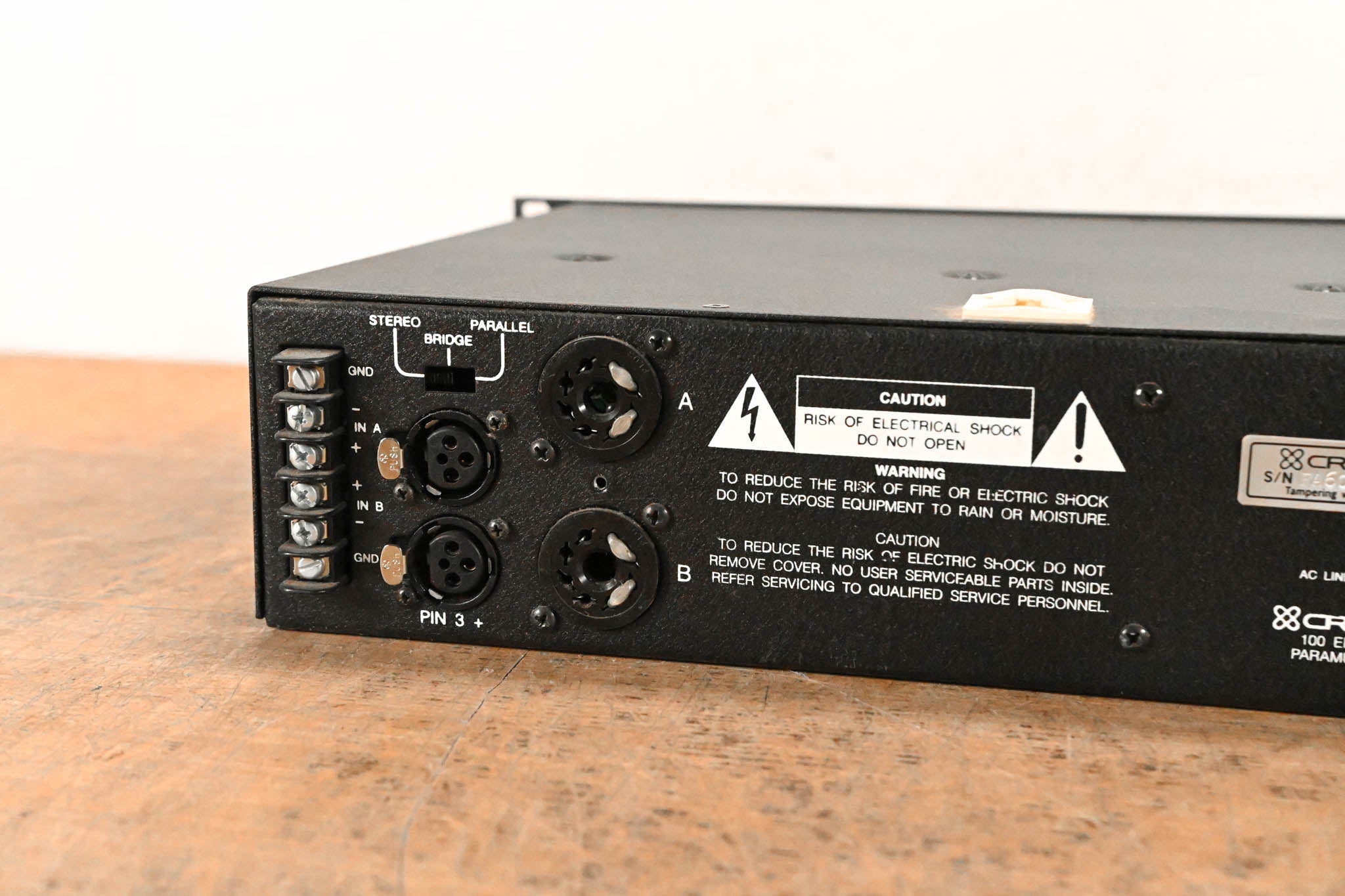 Crest Audio FA601 Stereo Power Amplifier