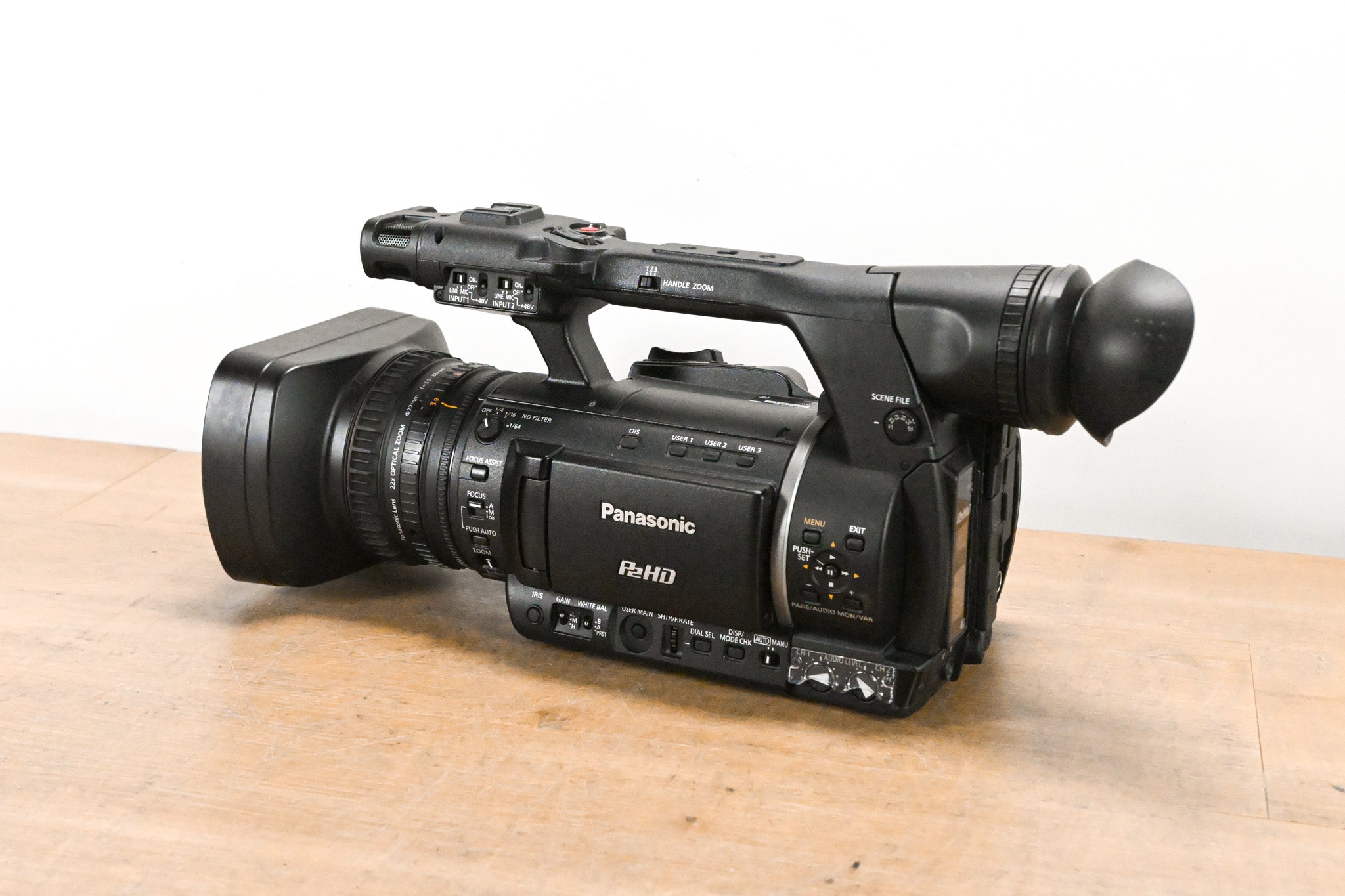 Panasonic AG-HPX250P P2 HD Handheld Camcorder