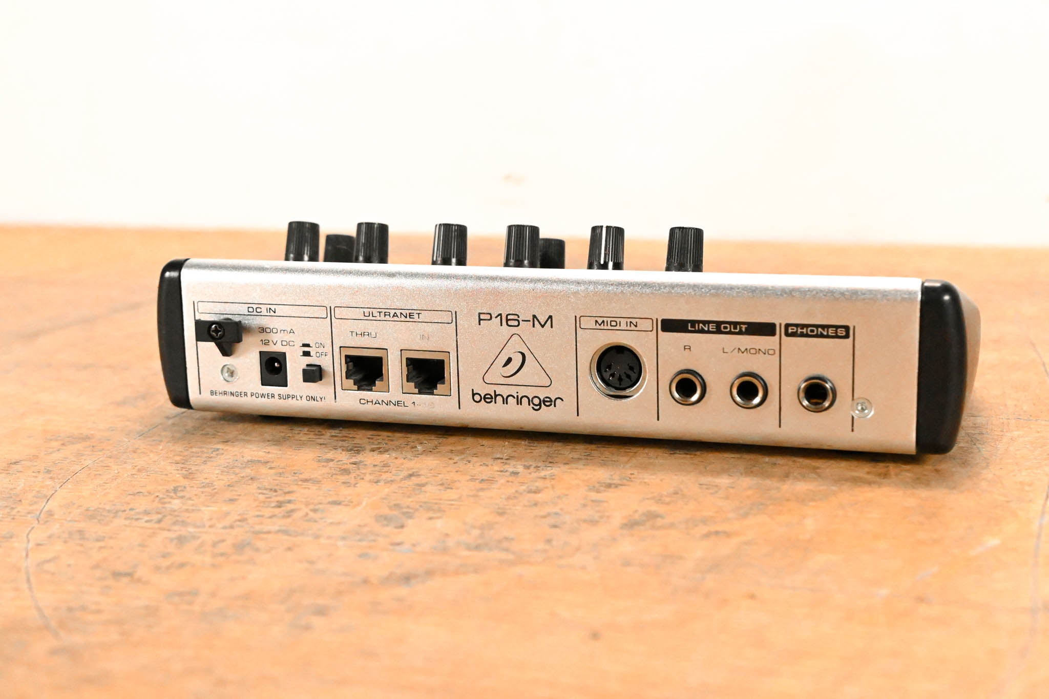 Behringer Powerplay P16-M 16-Channel Digital Personal Mixer