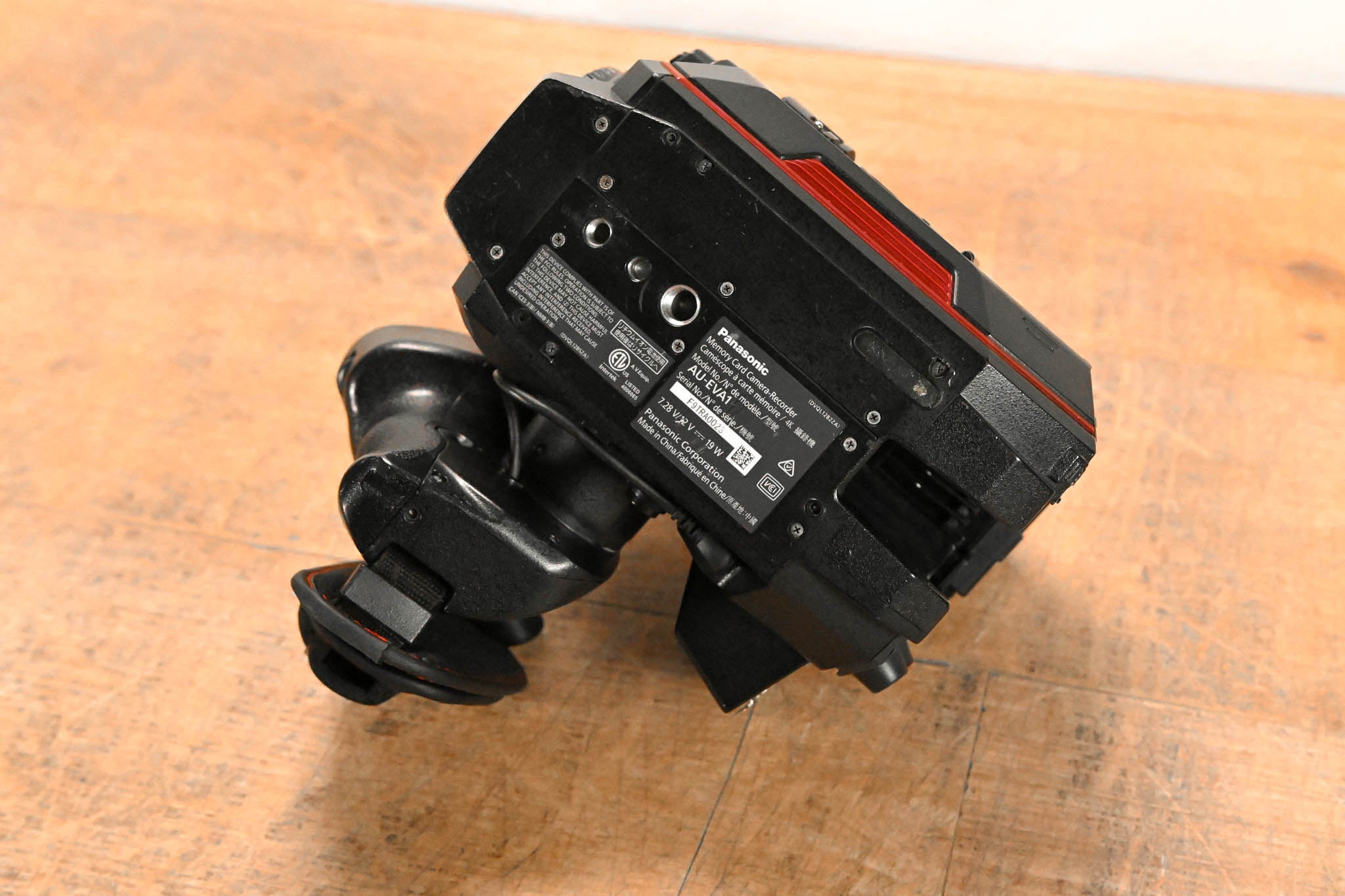Panasonic AU-EVA1 Compact 5.7K Super 35mm Cinema Camera