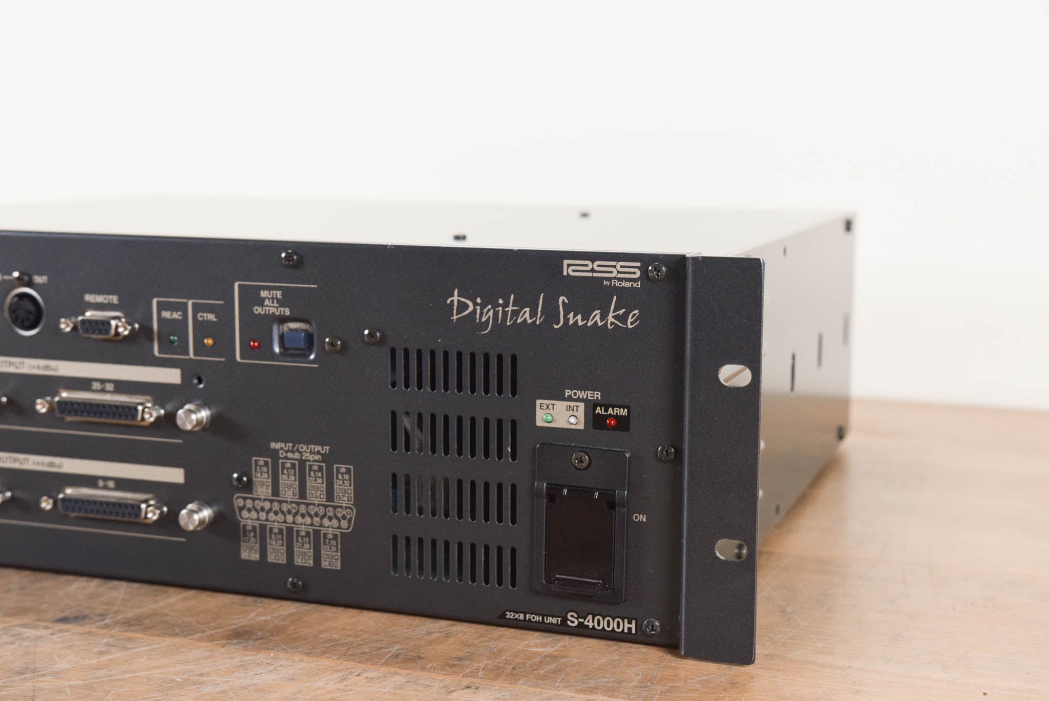 Roland S-4000H Digital Snake 32 x 8 Front of House Unit