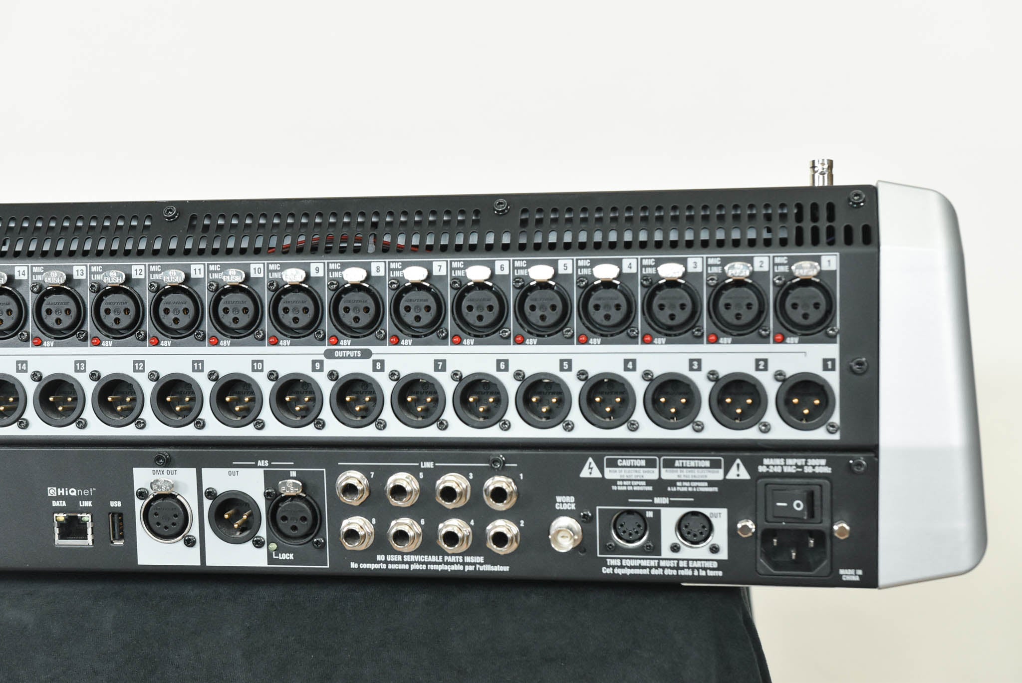 Soundcraft Si Performer 3 Digital Audio Mixer with DMX Control