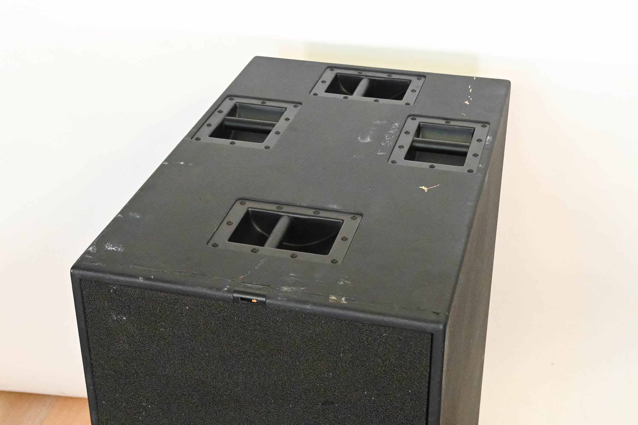 d&b audiotechnik B2-SUB 2 x 18" Passive Subwoofer