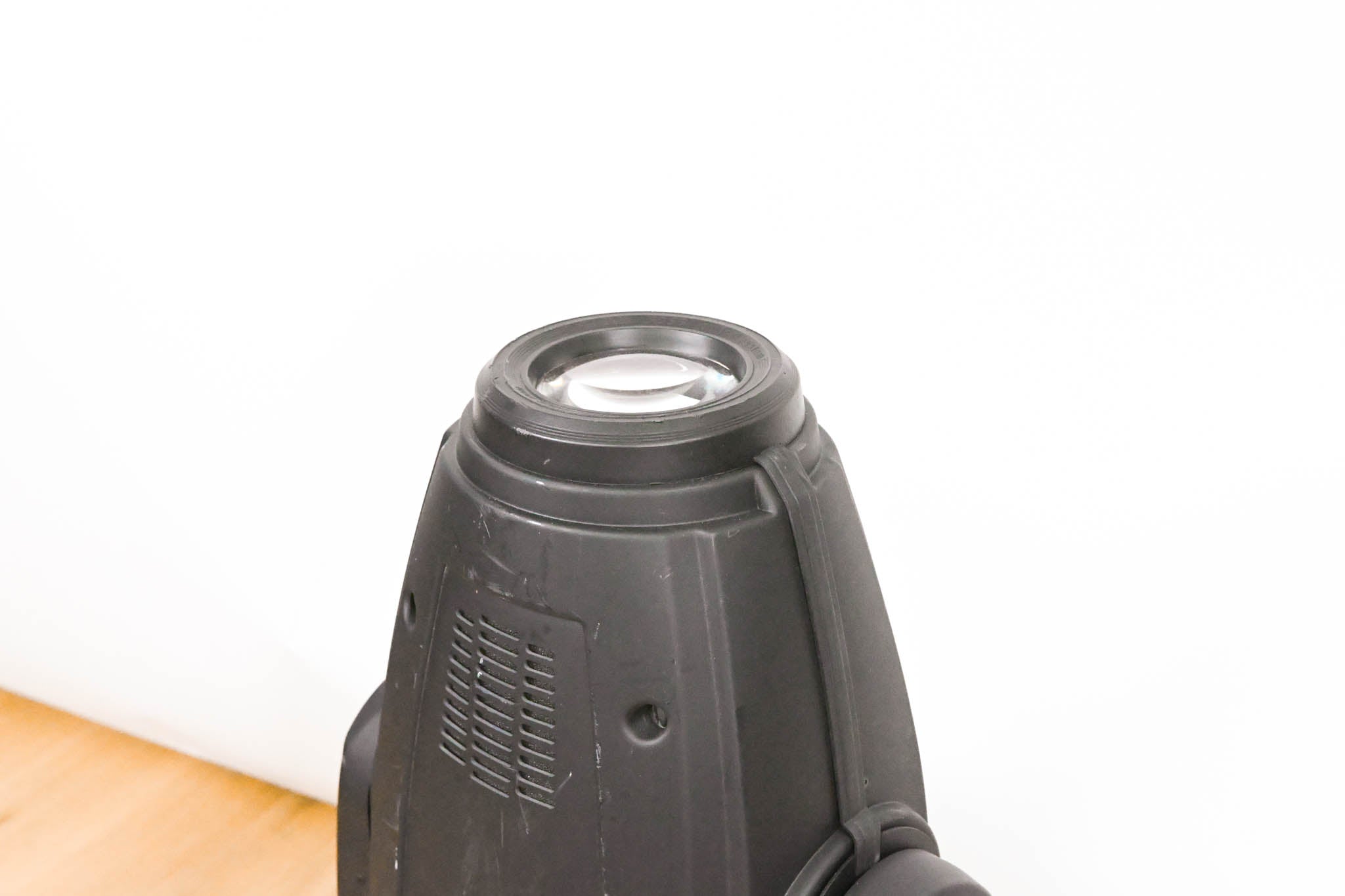 Robe Robin DLS Profile LED Moving Head