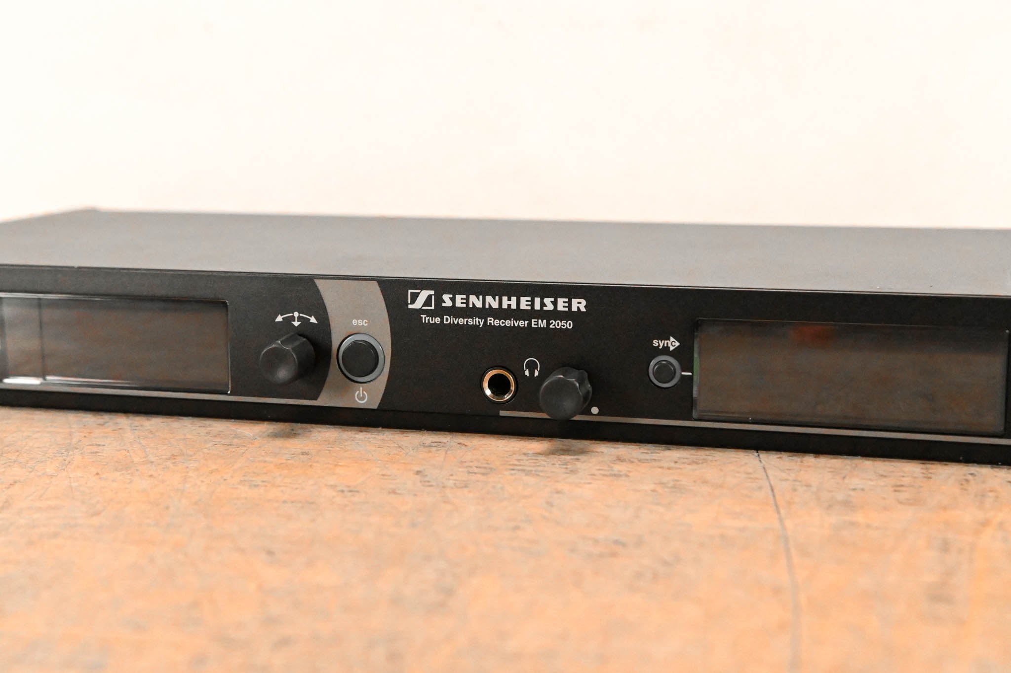 Sennheiser EM 2050 Dual-Channel Wireless Receiver Aw Range: 516-558 MHz