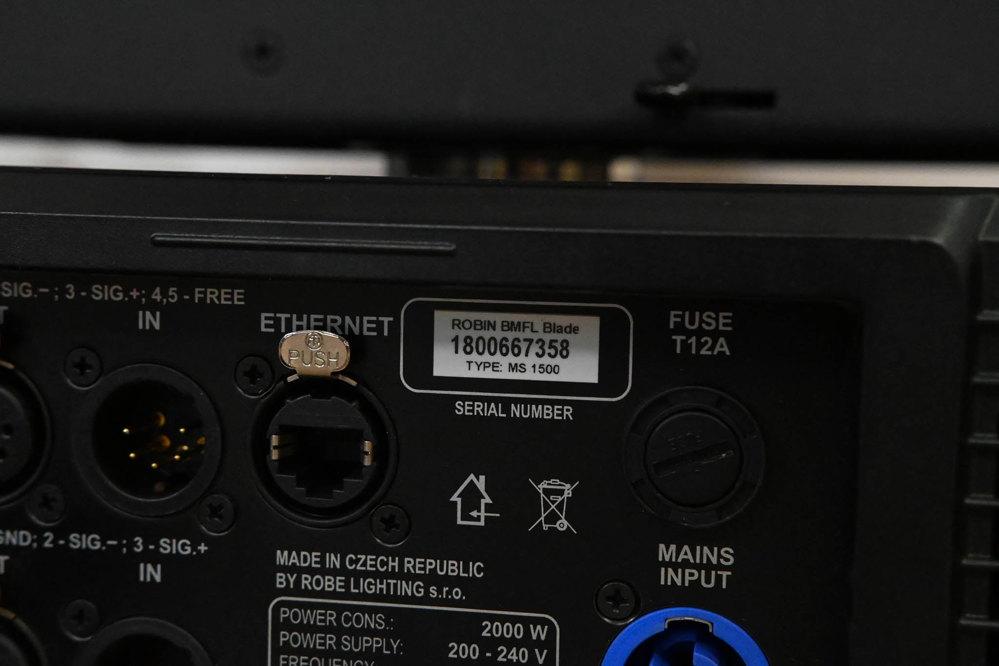 Robe ROBIN BMFL Blade Discharge Lamp Moving Light