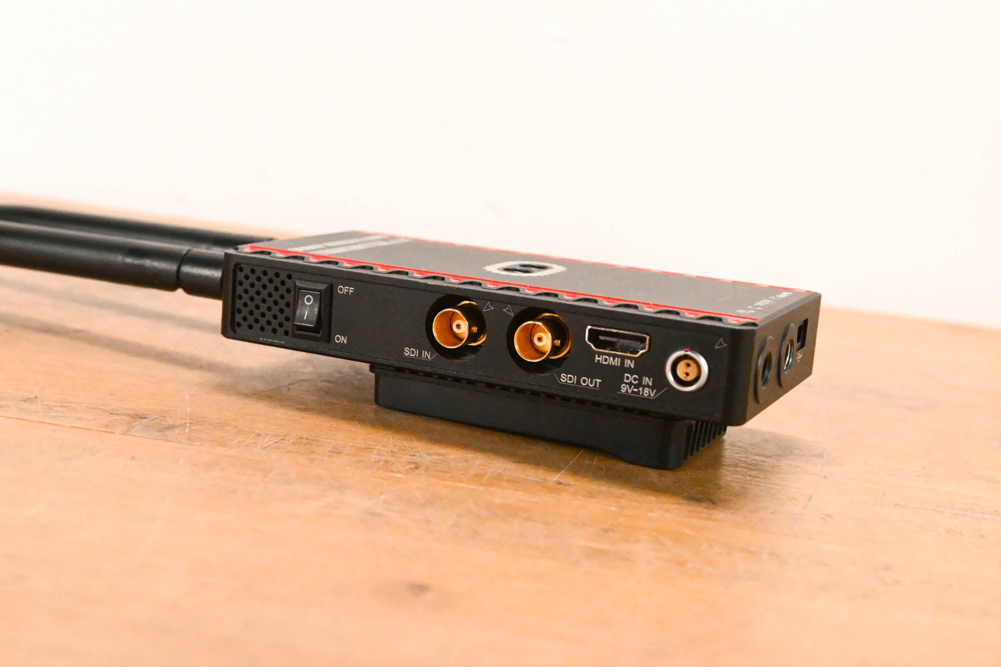 CINEGEARS Ghost-Eye 600MP v2 Wireless Video Transmission Kit w/ two RX