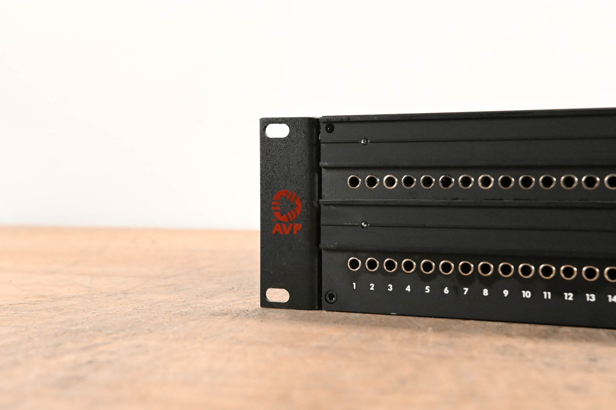 AVP RPT96 Series 2x48 2RU TT Patchbay