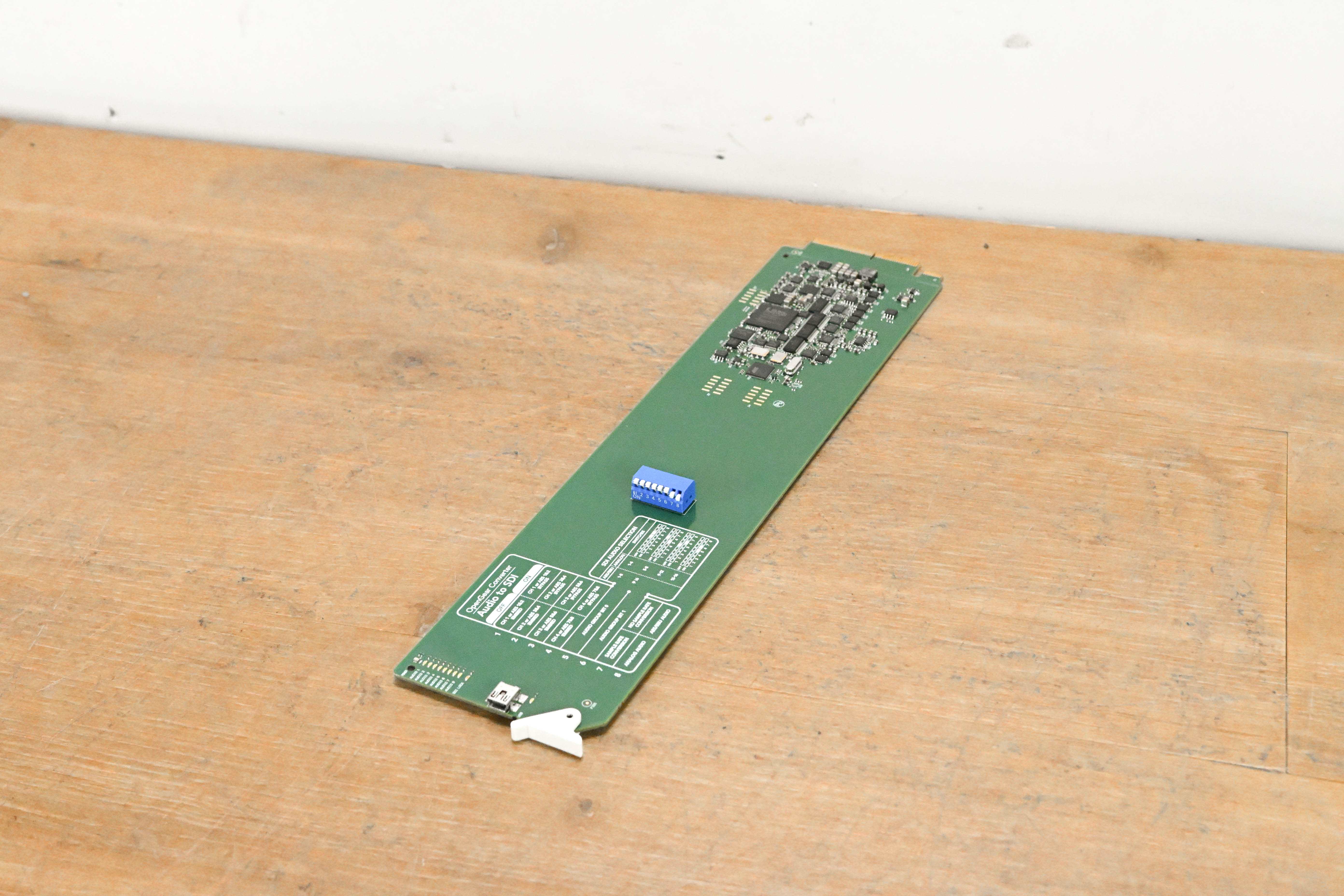Blackmagic Design OpenGear Converter - Audio to SDI