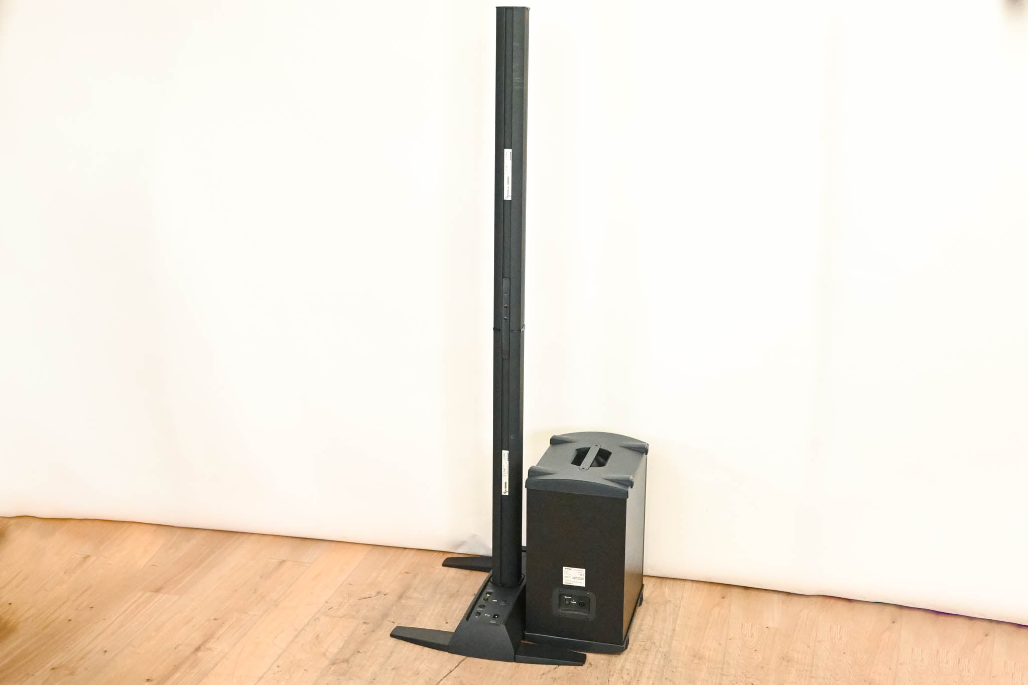 Bose L1 Model 1S with B2 Bass Module - Portable PA System