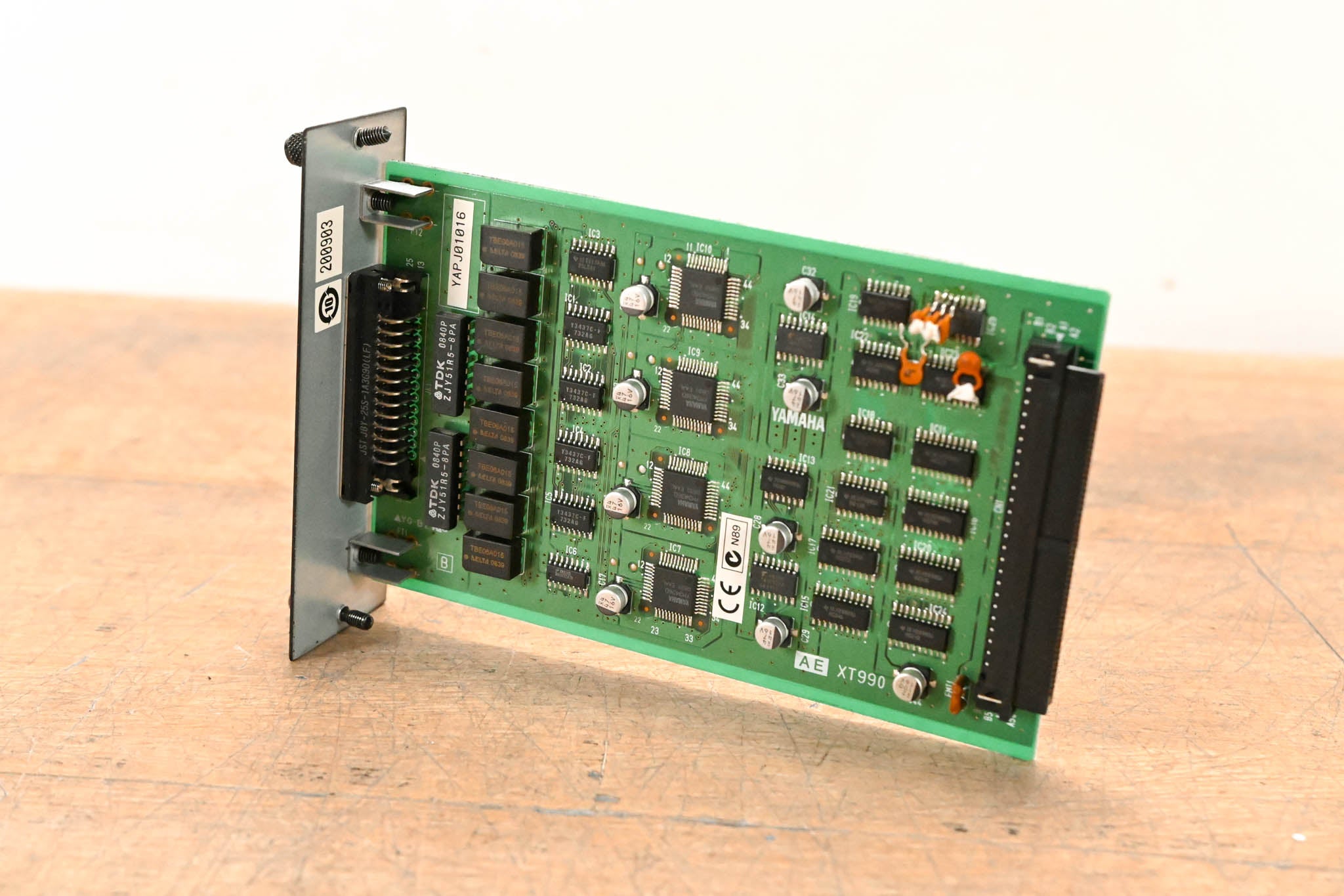 Yamaha MY8-AE 8-Channel AES/EBU Input/Output Card