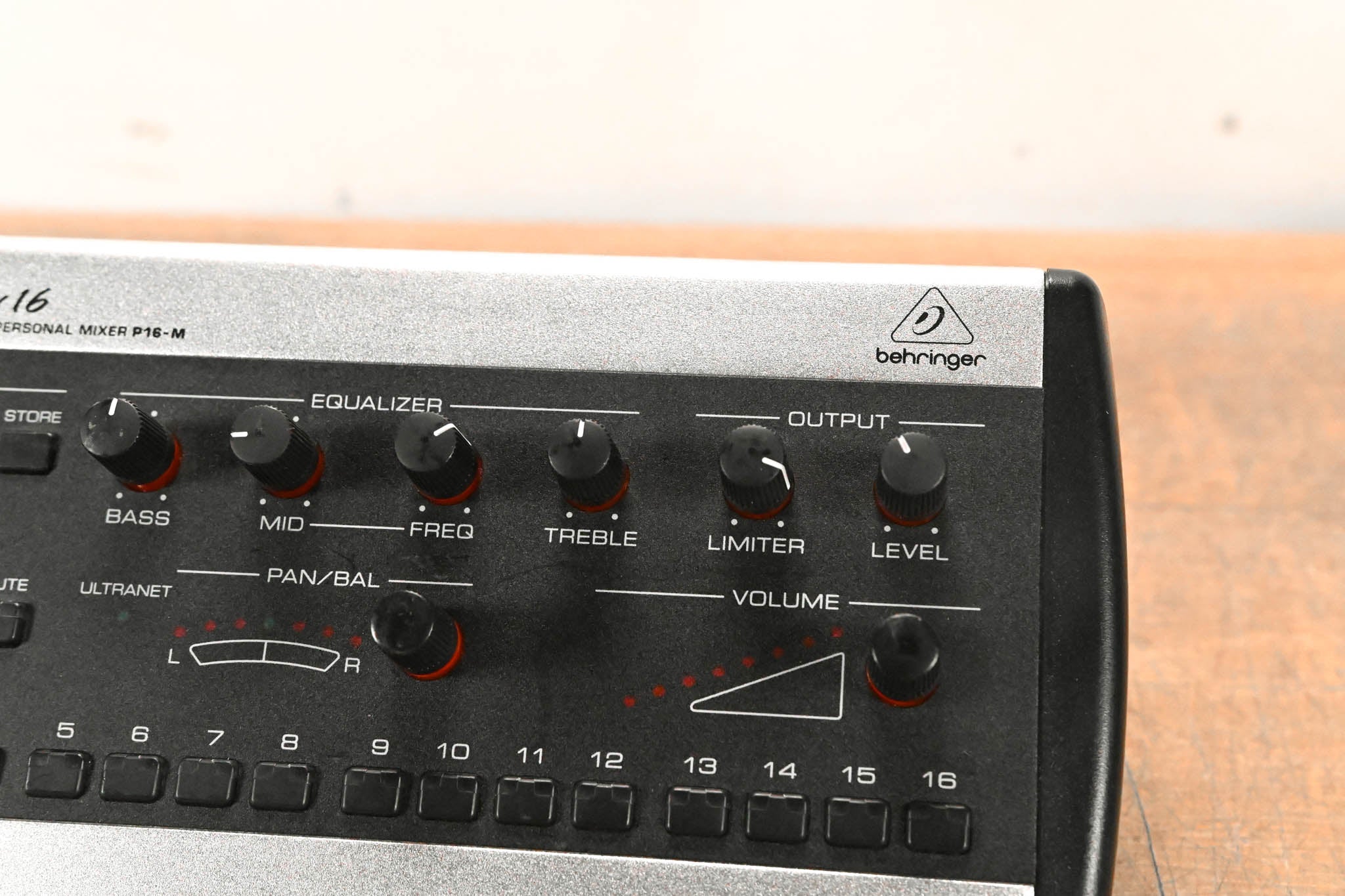 Behringer Powerplay P16-M 16-Channel Digital Personal Mixer