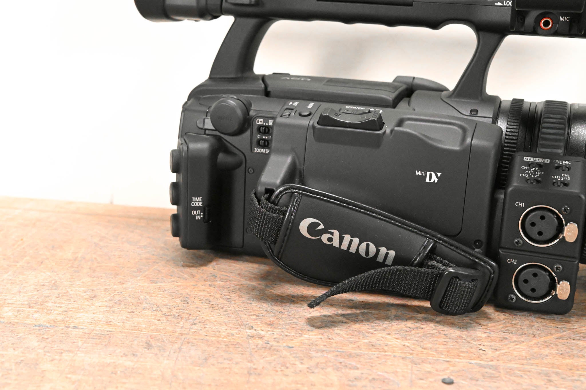 Canon XH G1 3CCD HDV Camcorder
