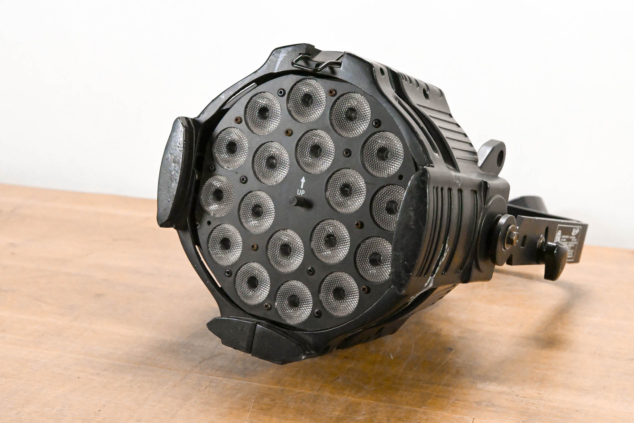 Elation OPTI TRI PAR 18 x 3W Tri Color LED Par