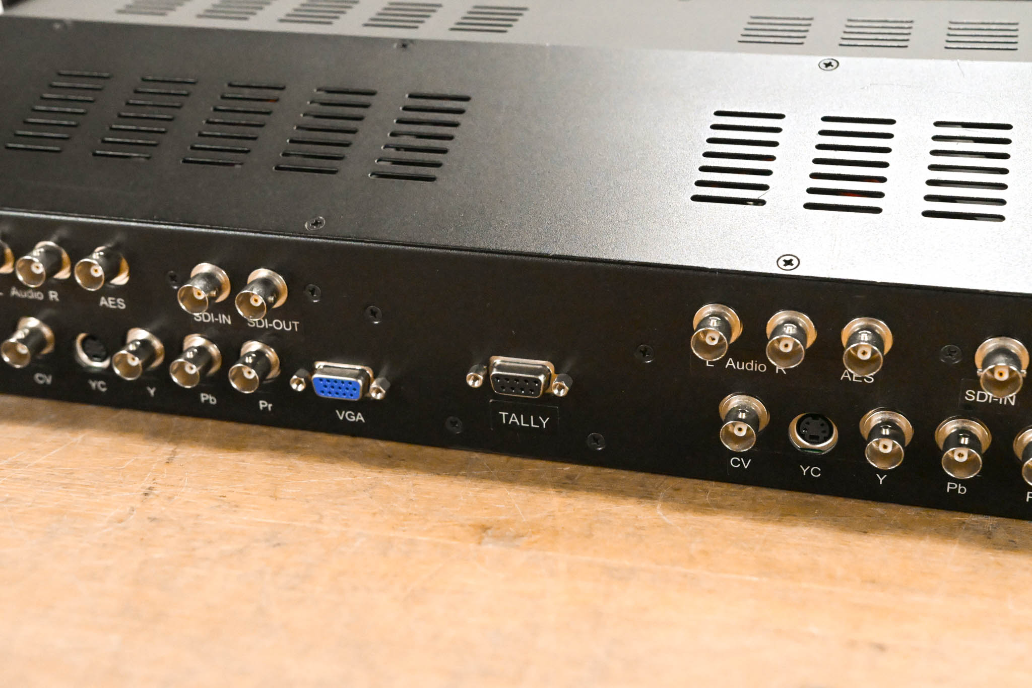 TV One LM-702HDA Dual 7" Rackmount HDTV LCD Monitor (NO POWER SUPPLY)