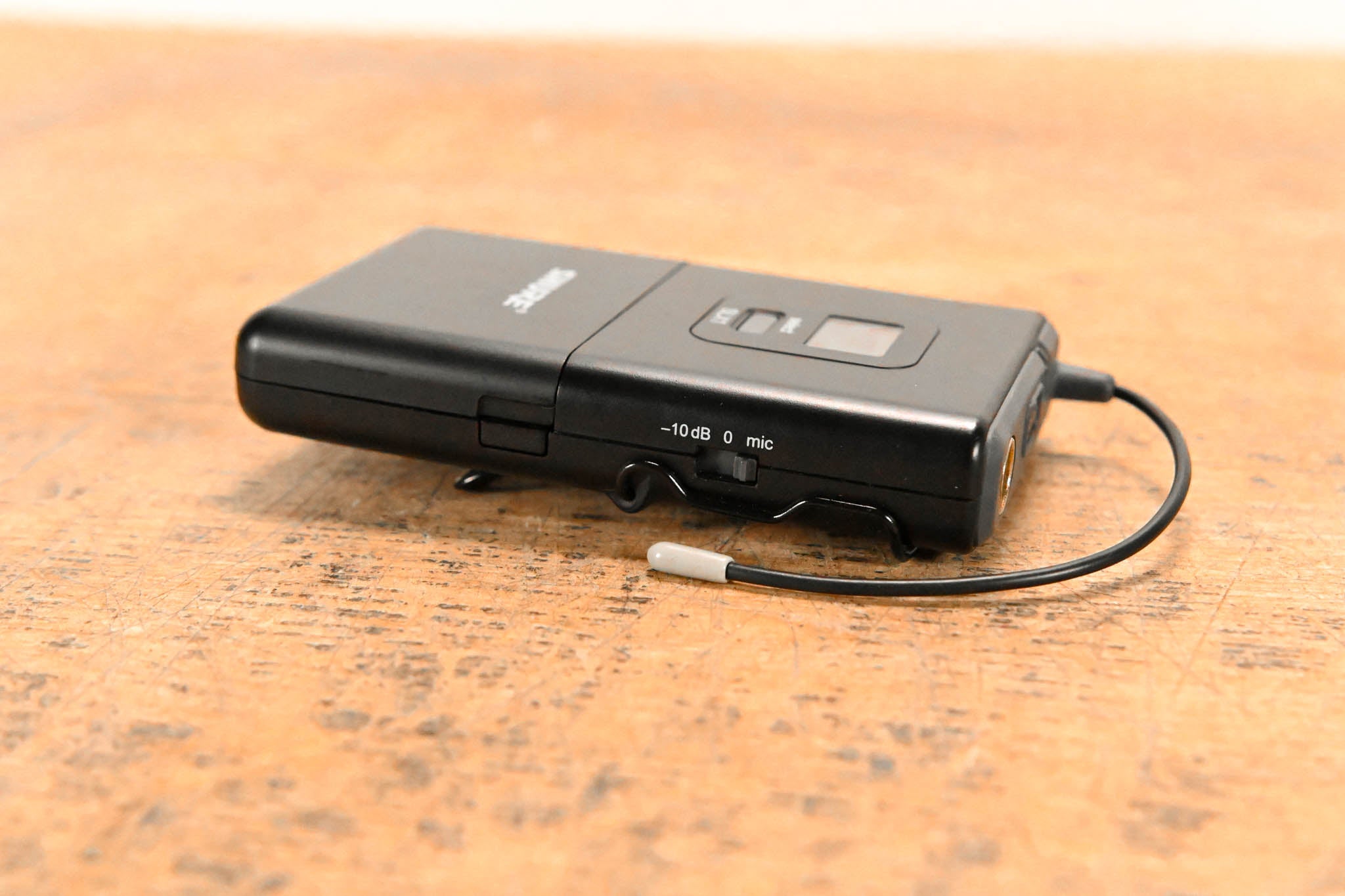 Shure SLX1 Wireless Bodypack Transmitter - H5 Band: 518-542 MHz