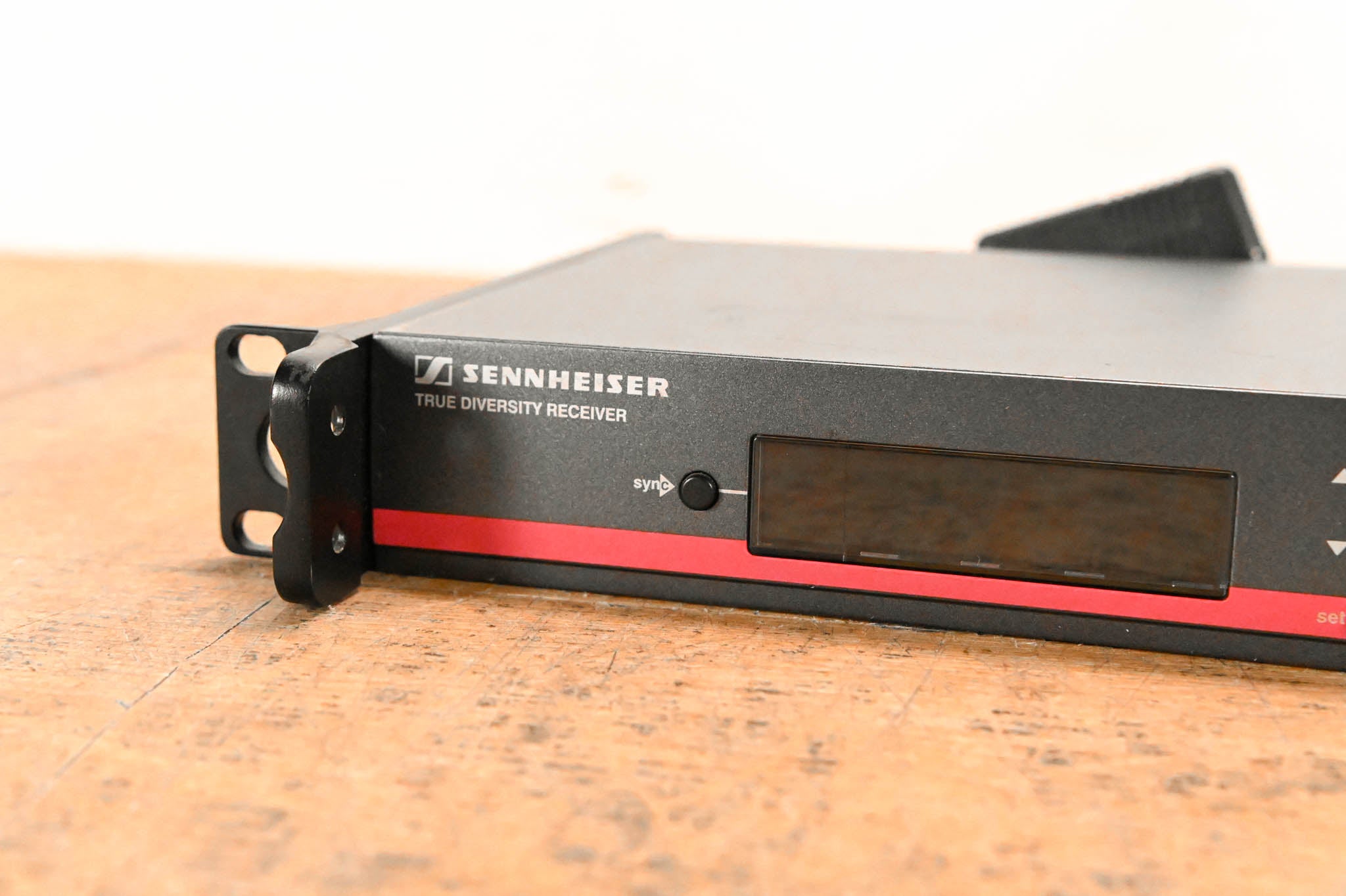 Sennheiser EM 100 G3 Wireless Receiver - A Range: 516-558 MHz
