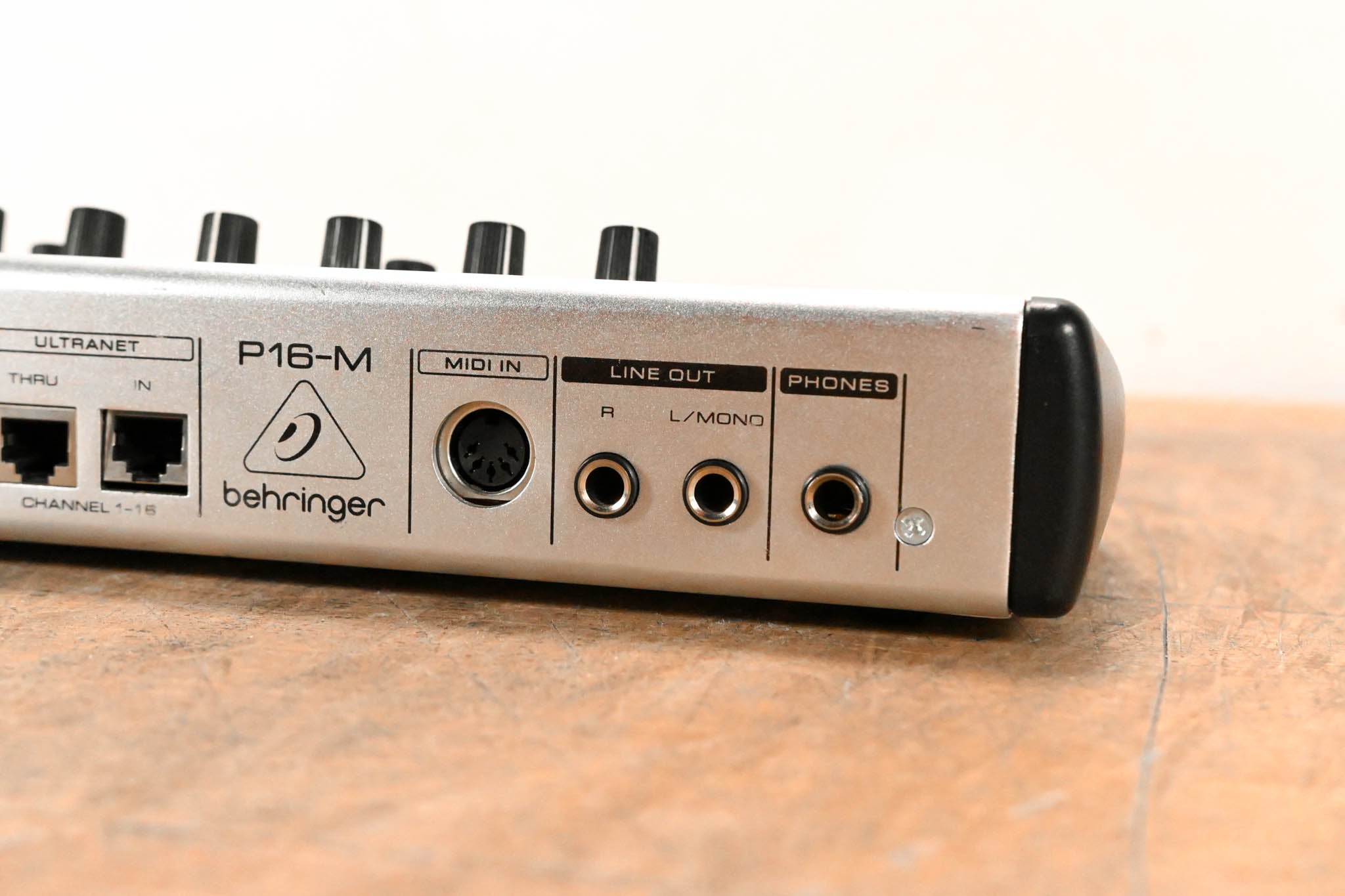 Behringer Powerplay P16-M 16-Channel Digital Personal Mixer