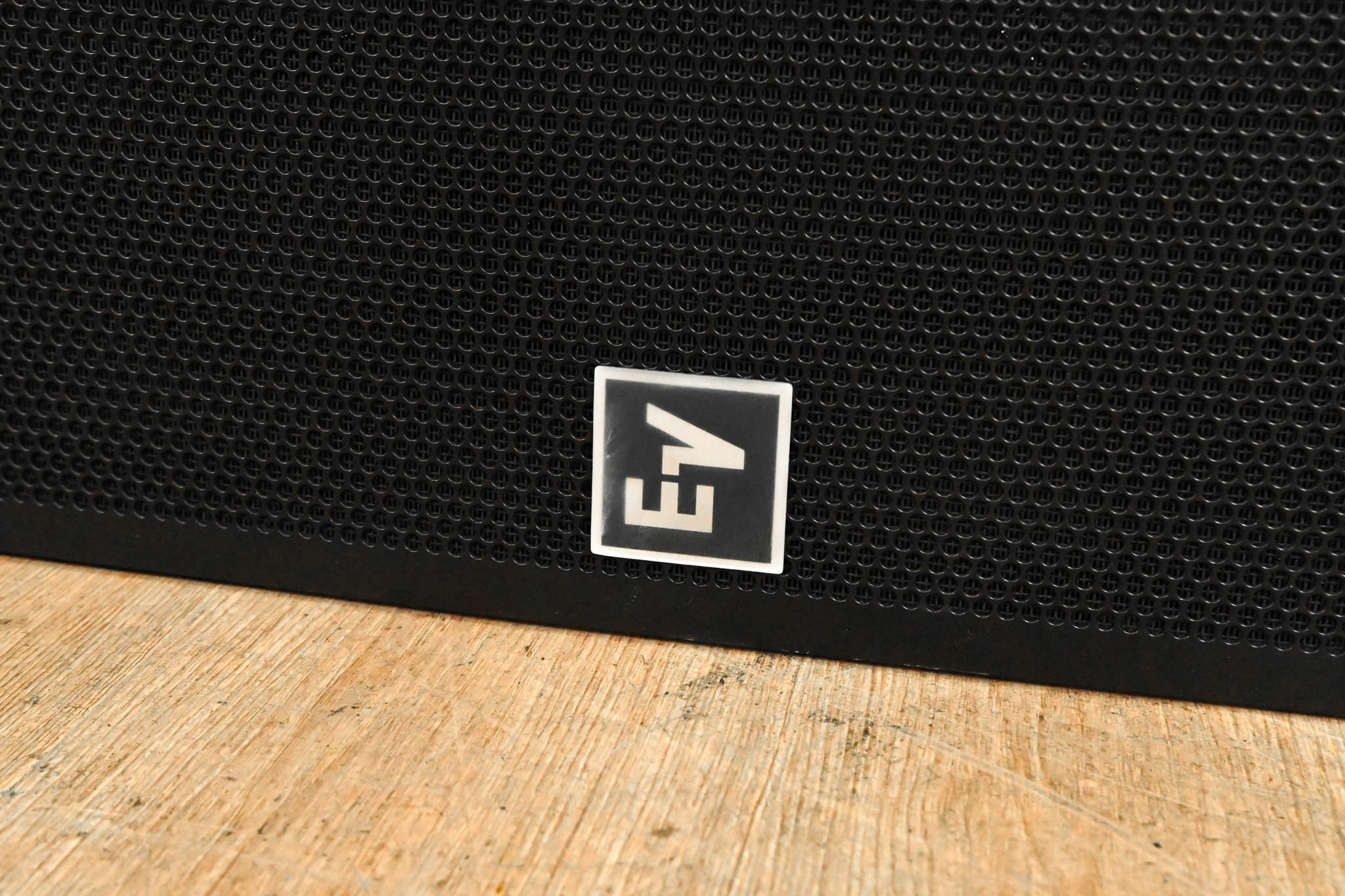 Electro-Voice (EV) EVA-2082S/906 Full-Range Line-Array Speaker (PAIR)