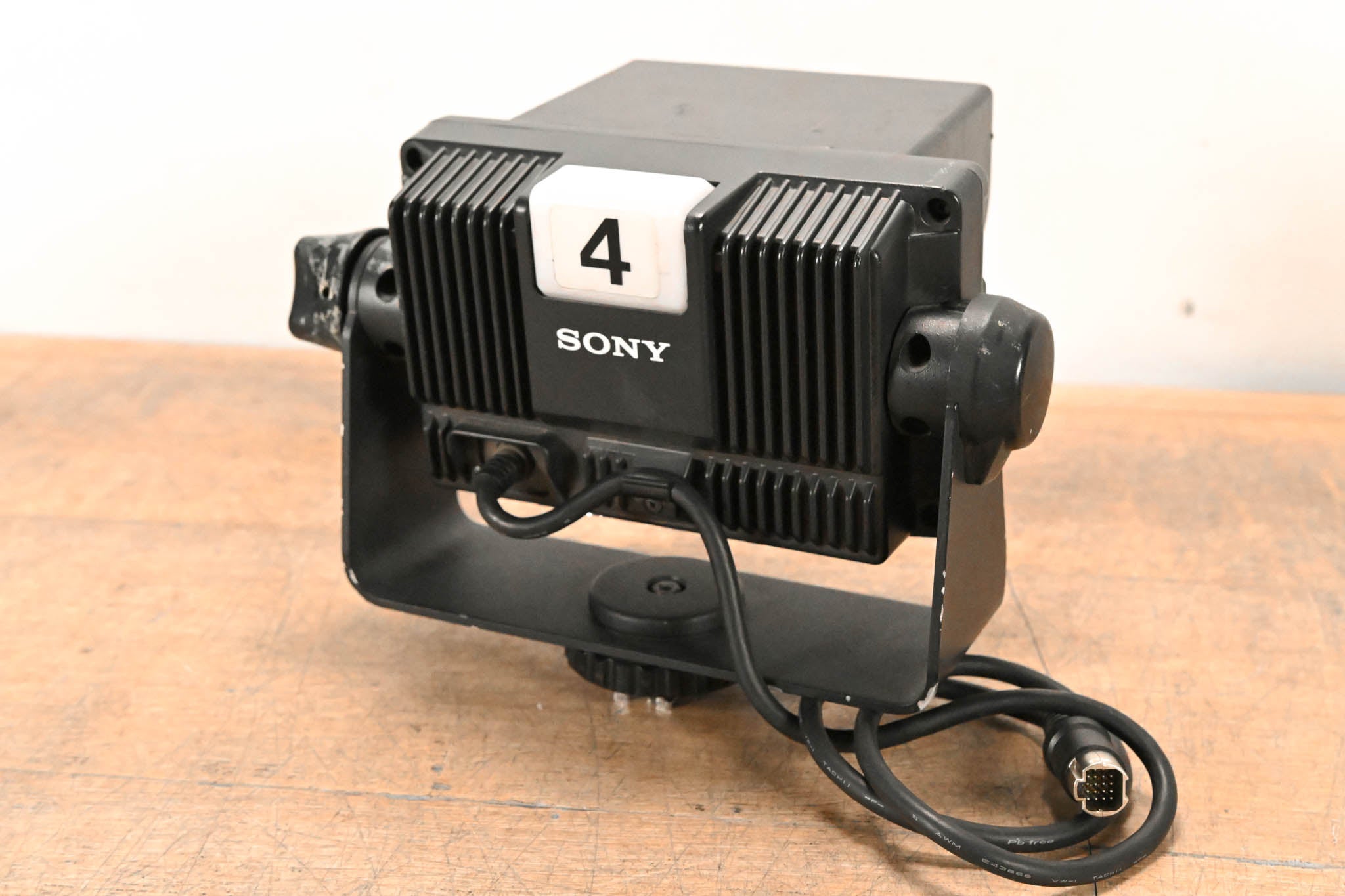 Sony DXF-C50WA 5-inch LCD Color Viewfinder for HXC-D70 SD/HD Camera