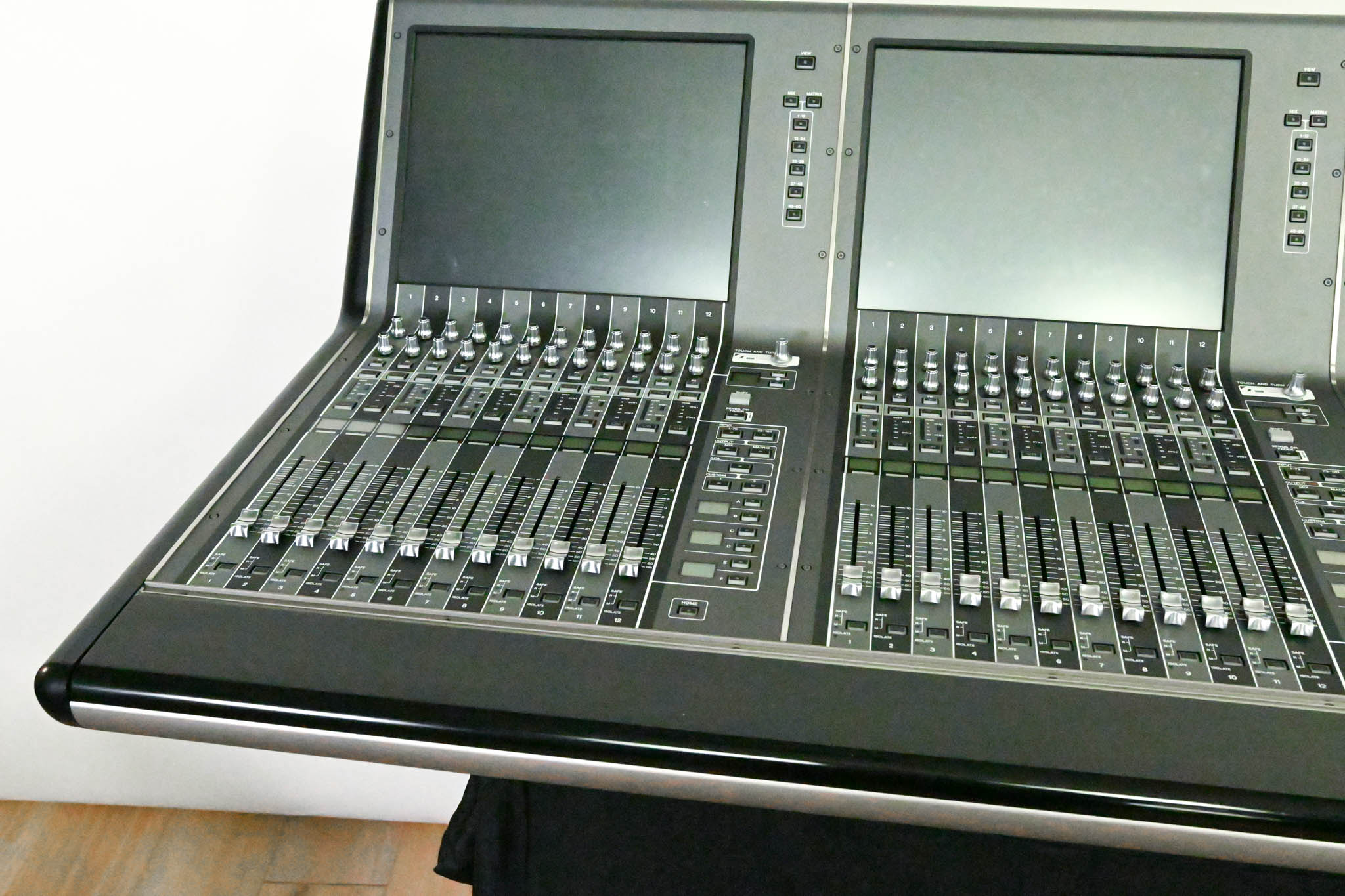 Yamaha Rivage PM7 120-Channel Digital Mixing Console