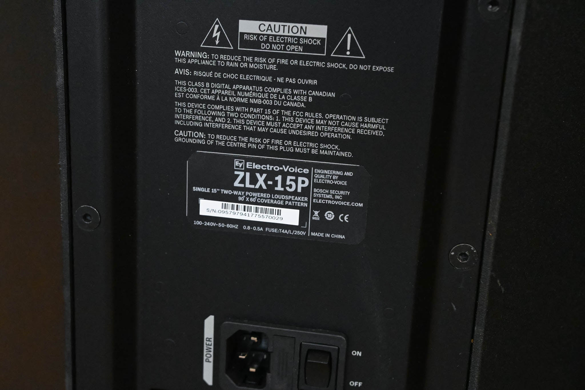 Electro-Voice (EV) ZLX-15P 15" 2-Way 1000W Powered Loudspeaker (PAIR)