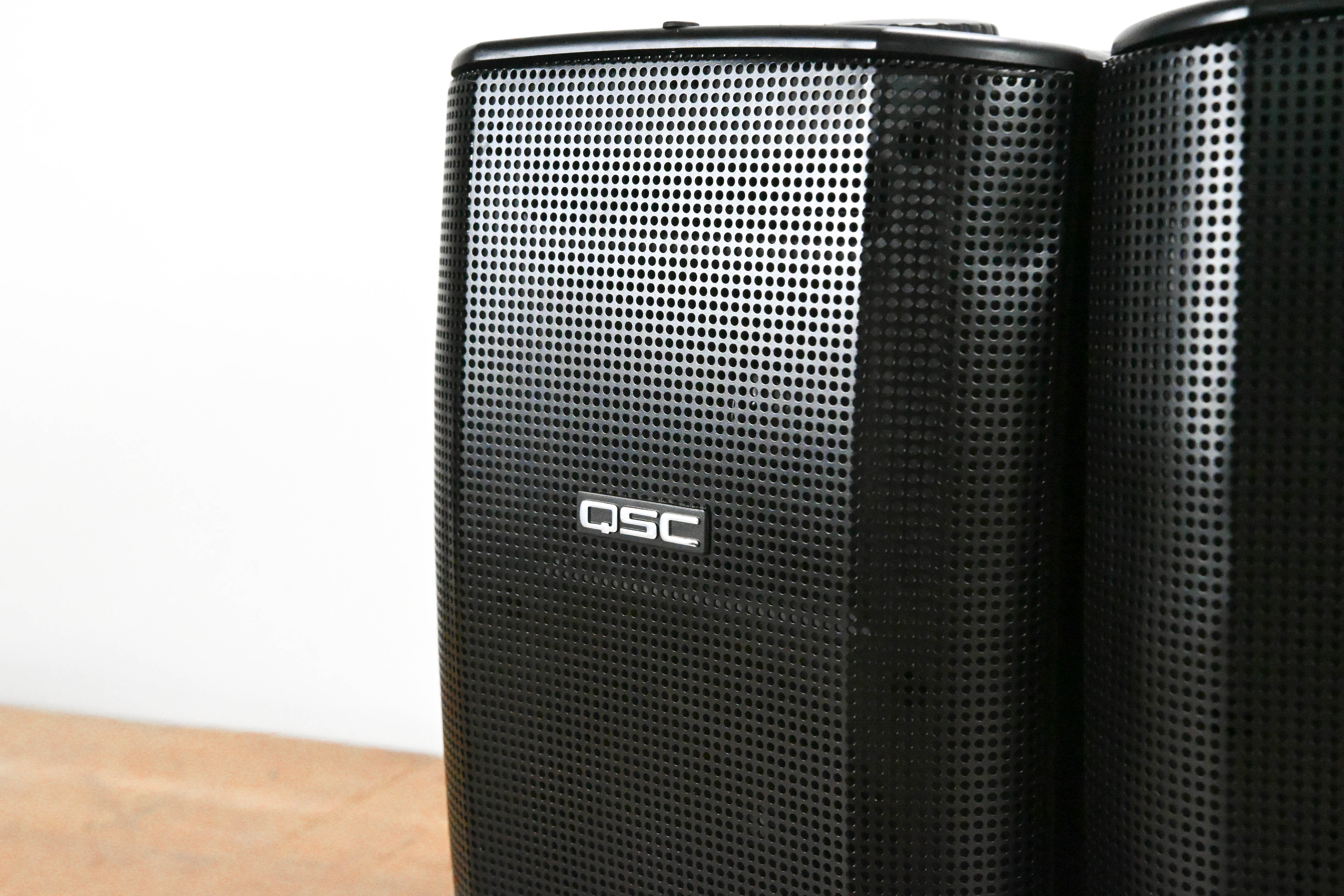QSC AD-S52 AcousticDesign 5.25" 2 Way Loudspeaker (PAIR)