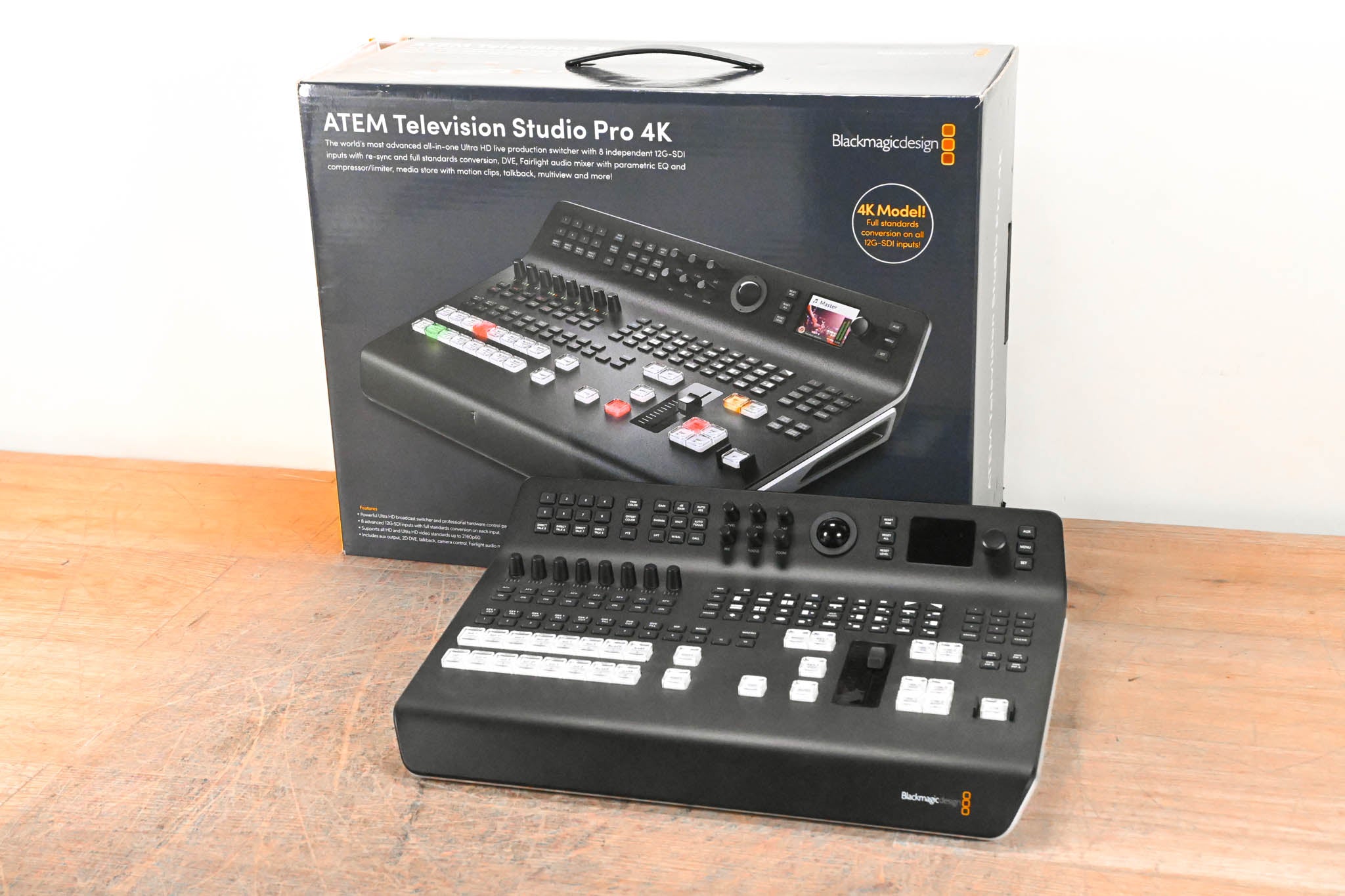 Blackmagic Design ATEM Television Studio Pro 4K