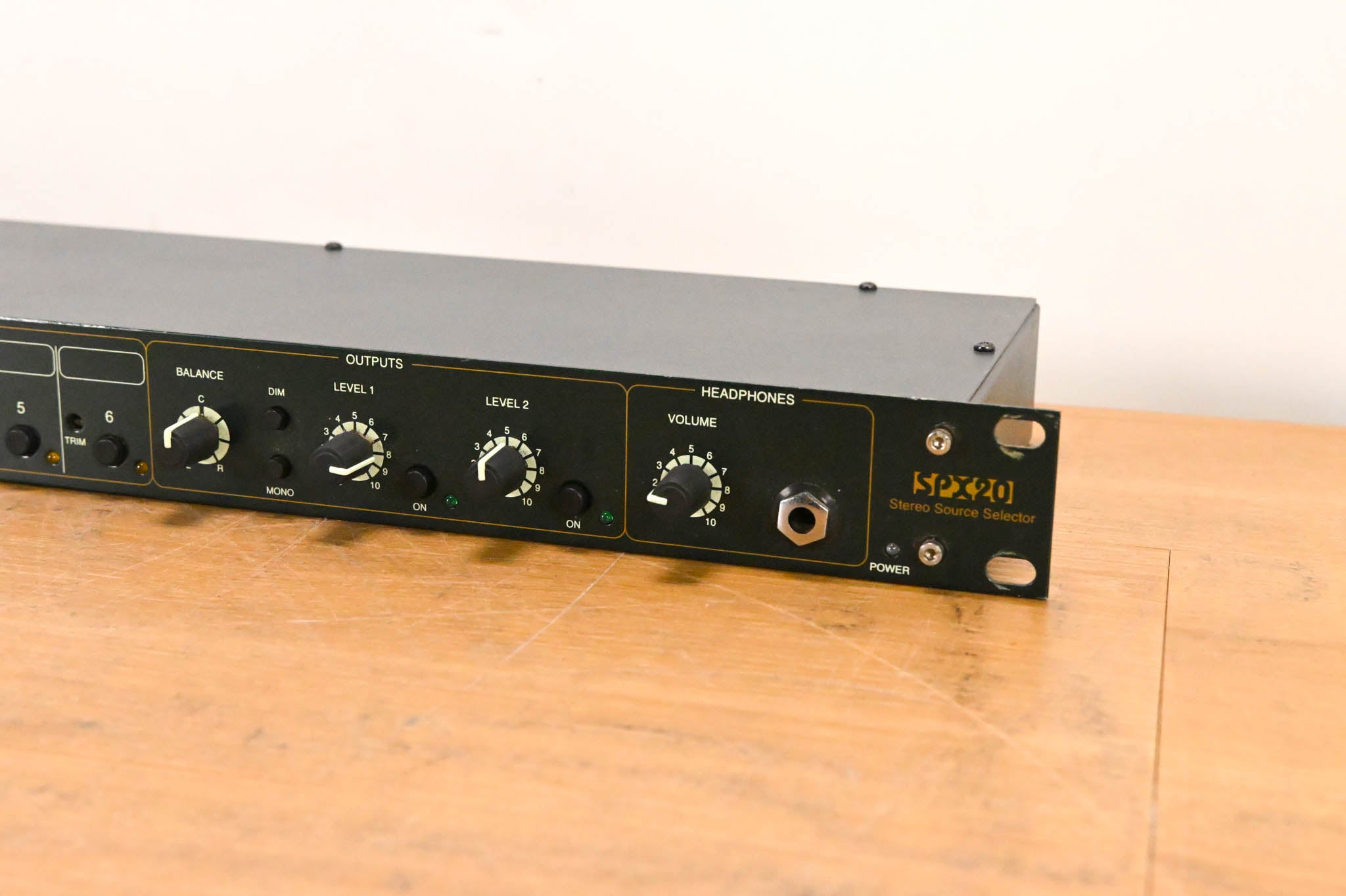 LA Audio SPX20 Stereo Source Selector