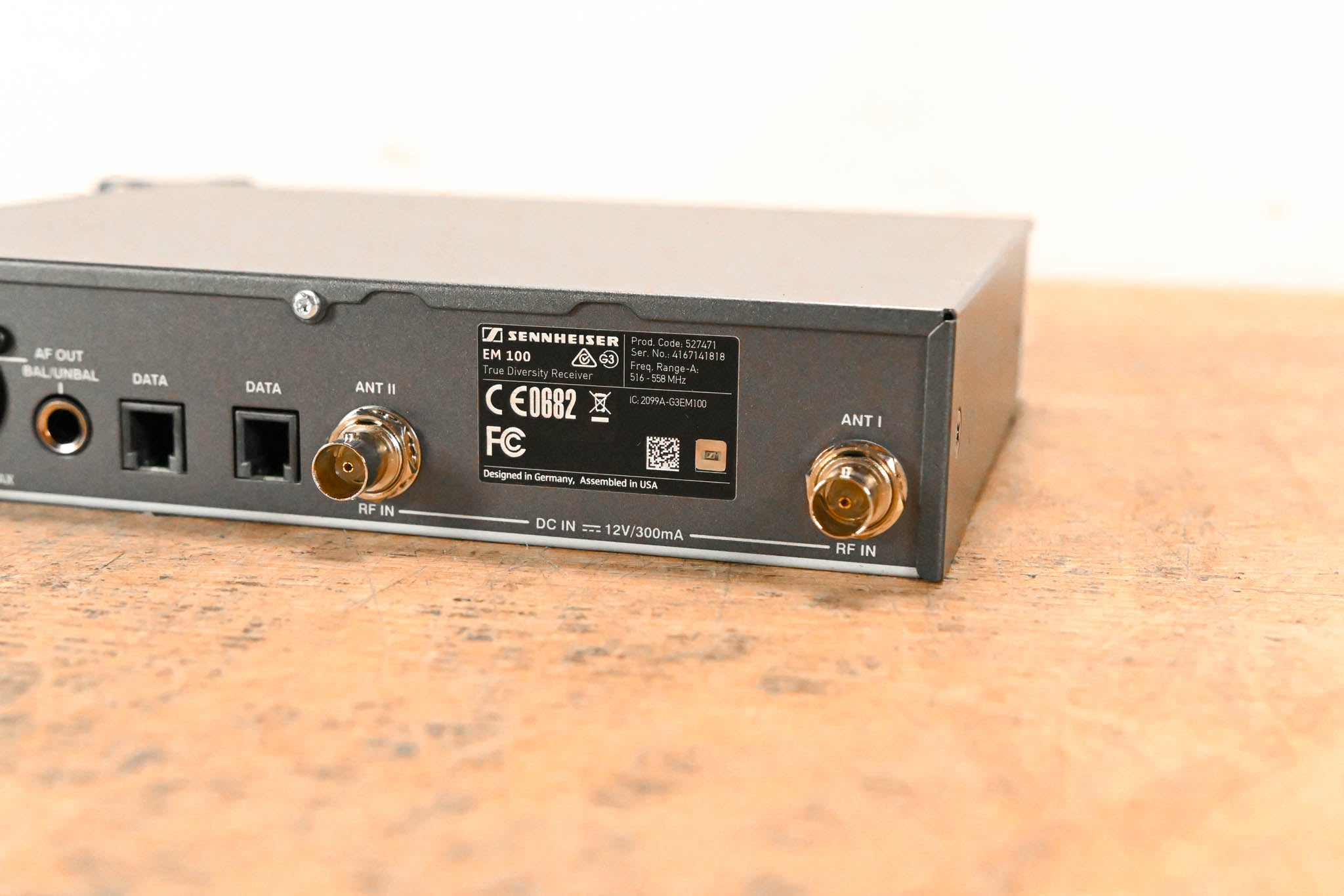 Sennheiser EM 100 G3 Wireless Receiver - A Range: 516-558 MHz