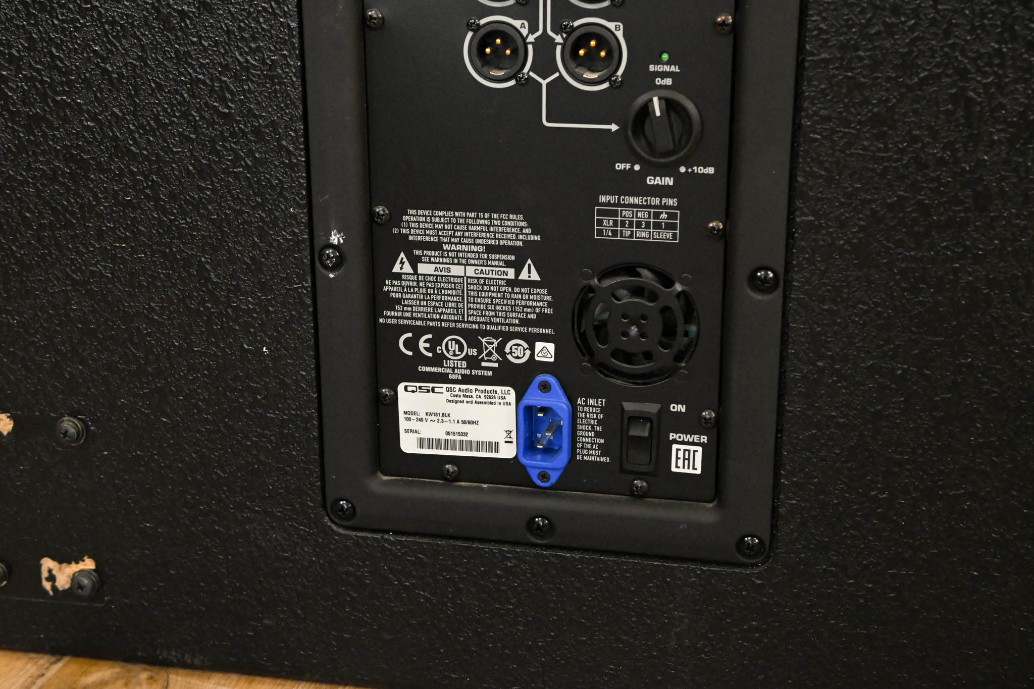 QSC KW181 1000W 18" Powered Subwoofer