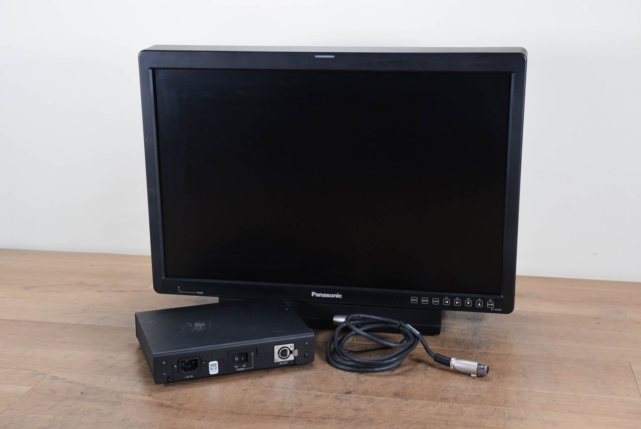 Panasonic BT-LH2550P 26" Widescreen LCD Video Monitor