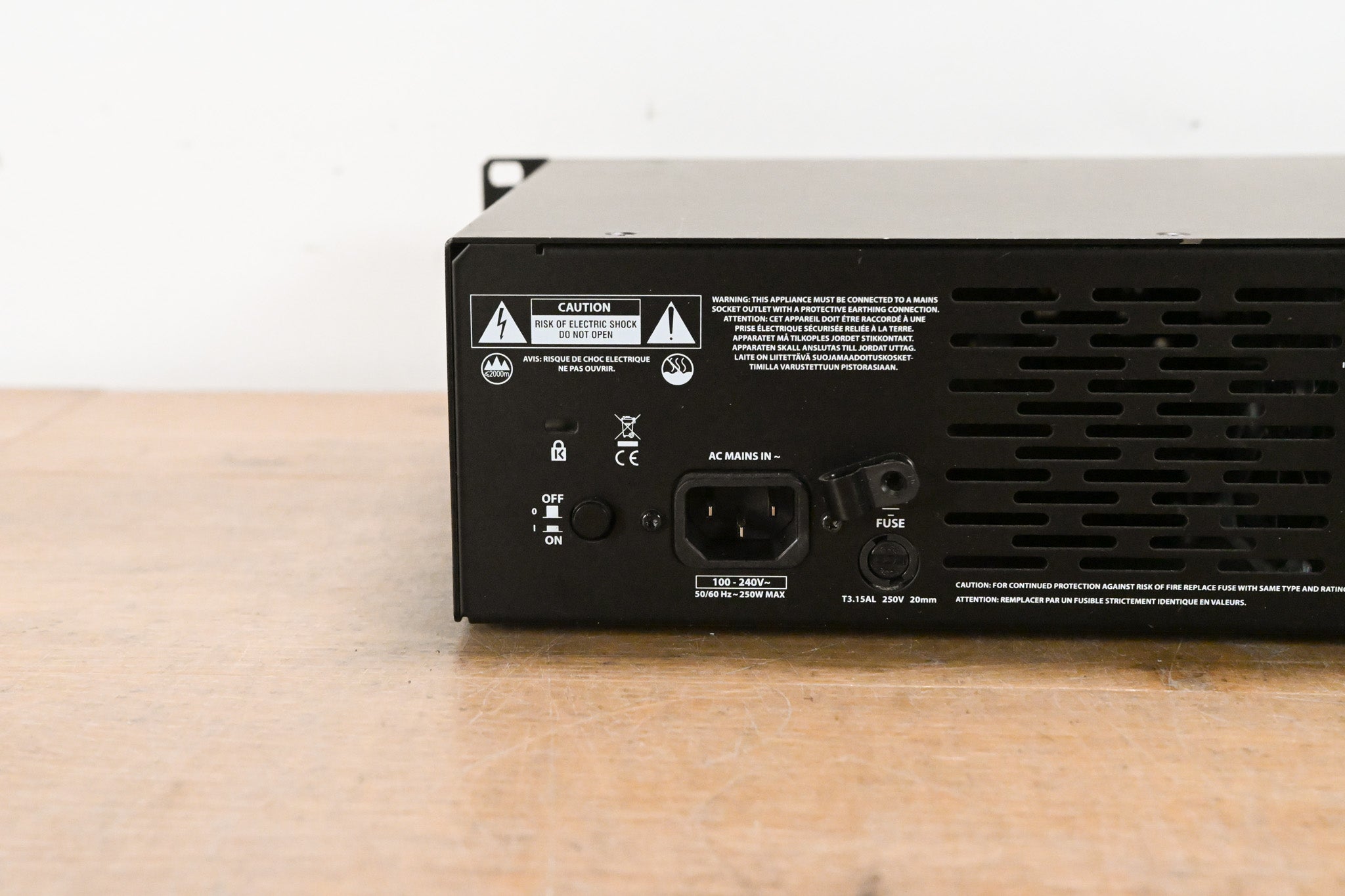 Allen & Heath ME-U 10-Port PoE Monitor Hub for ME-1 Mixers w/ Input Card