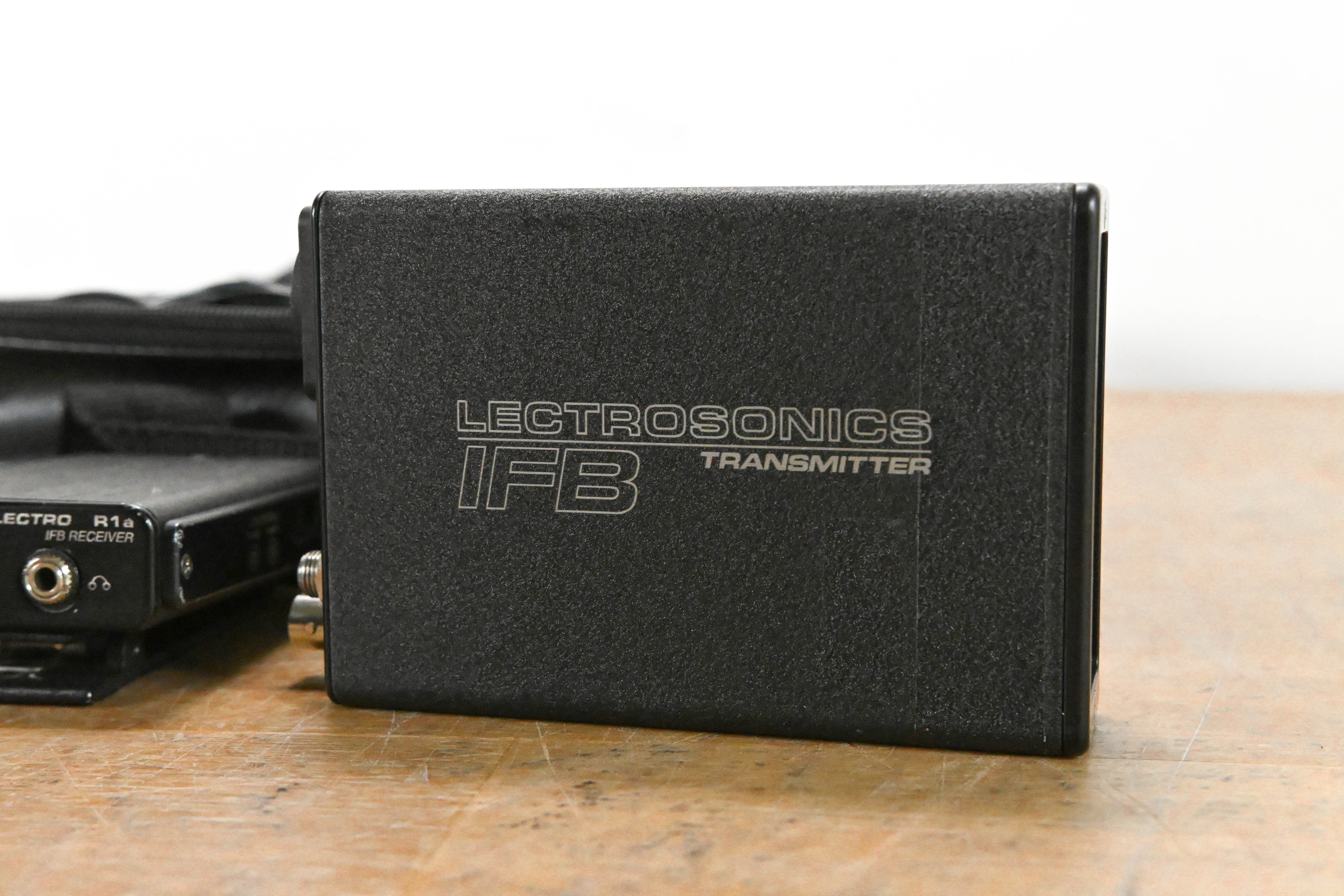 Lectrosonics T1 IFB Transmitter & R1a Receiver Block 21 w/ Case