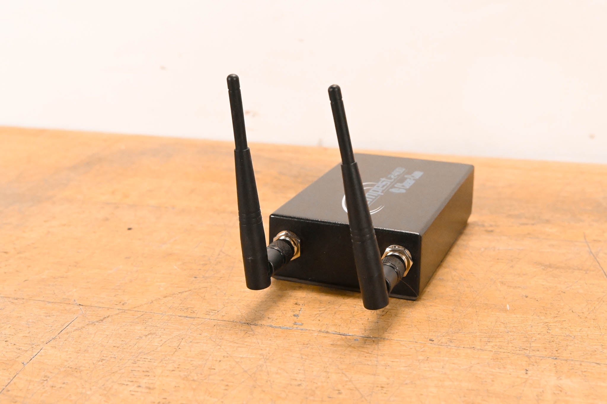 Clear-Com Tempest 2400 CCT-RT 2.4GHz Remote Wireless Transceiver Base