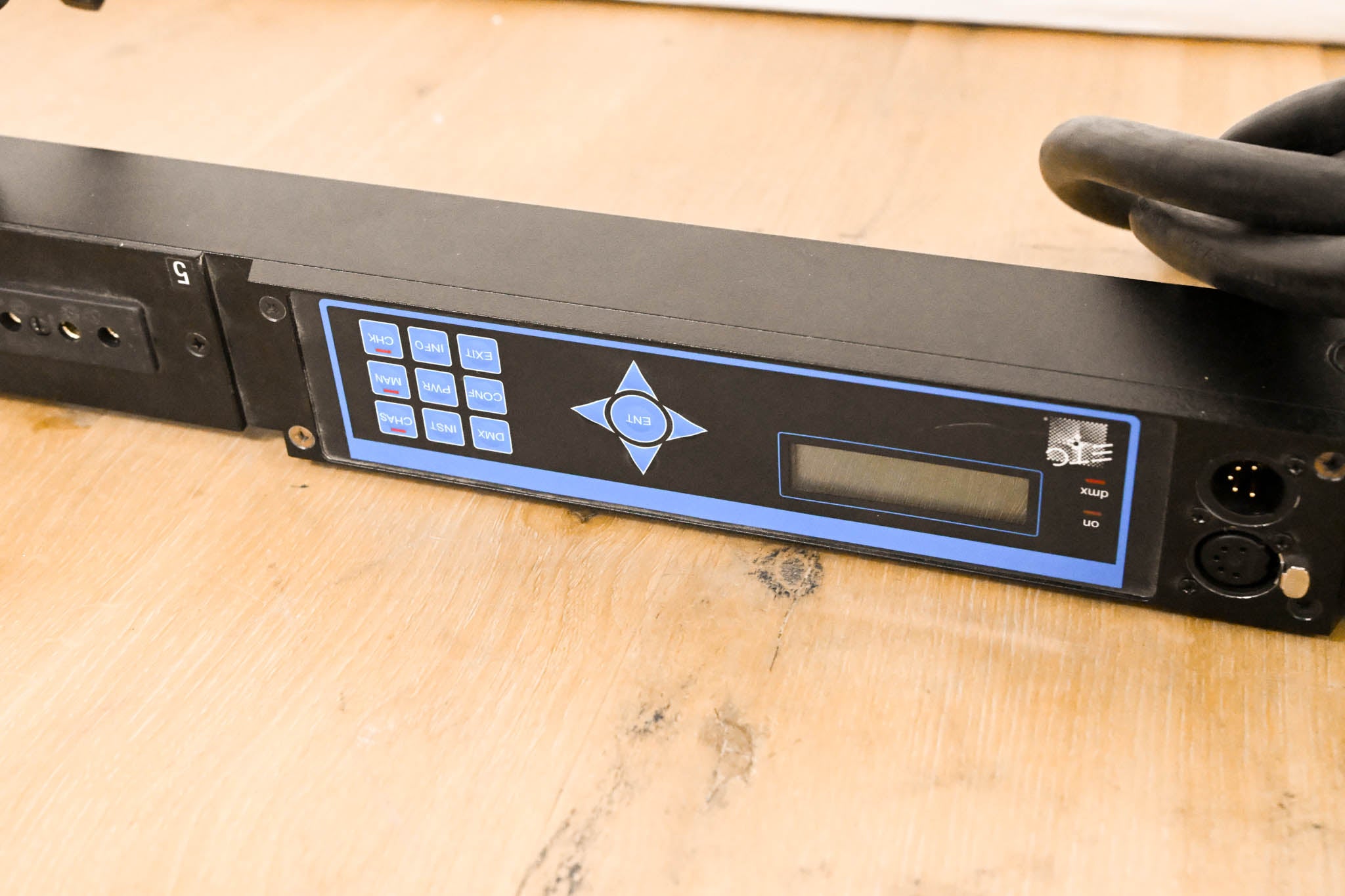 ETC SB6-10M 6 x 10A (1200W) SmartBar with Stage Pin Connectors