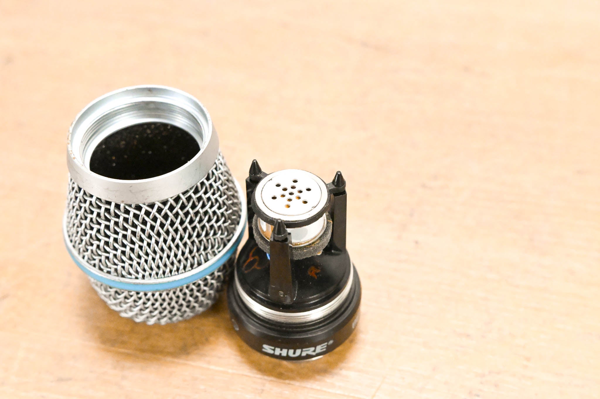 Shure BETA 87A Wireless Microphone Capsule