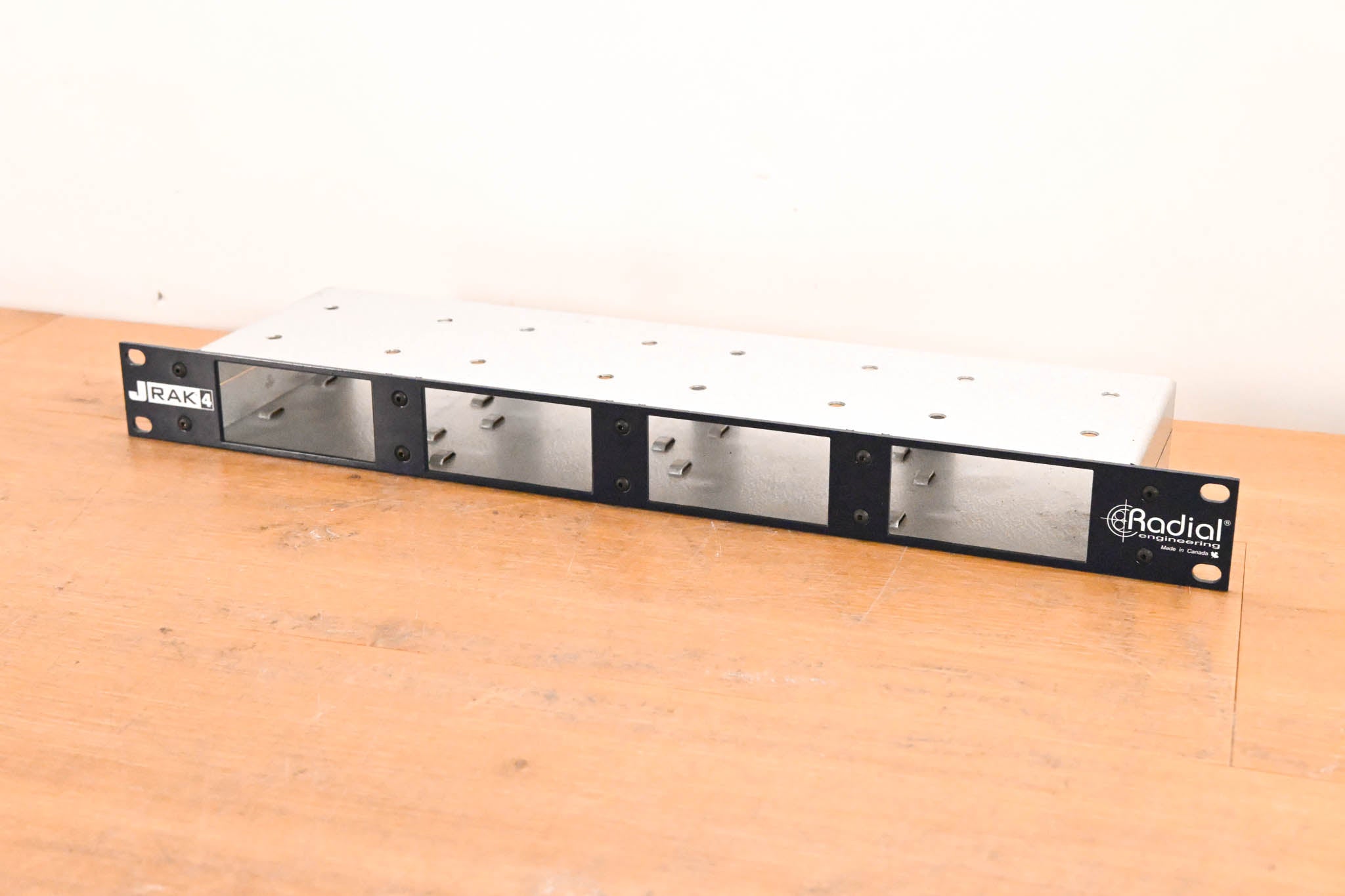 Radial Engineering J-Rak 4 4-Space Rack Adaptor