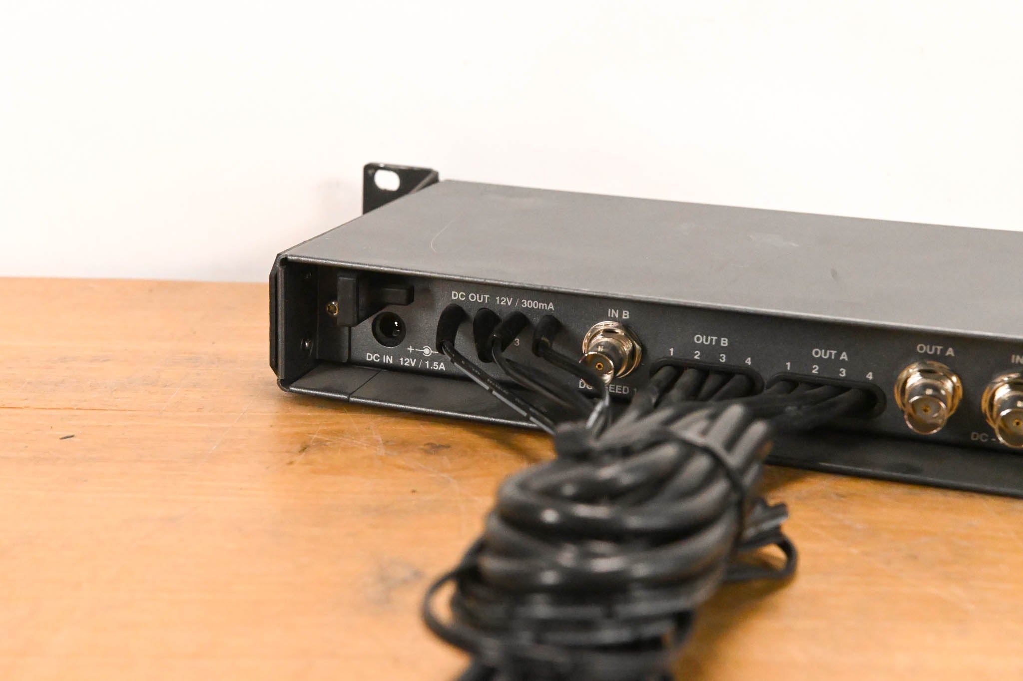Sennheiser ASP 2 Antenna and Power Distribution System (NO POWER SUPPLY)
