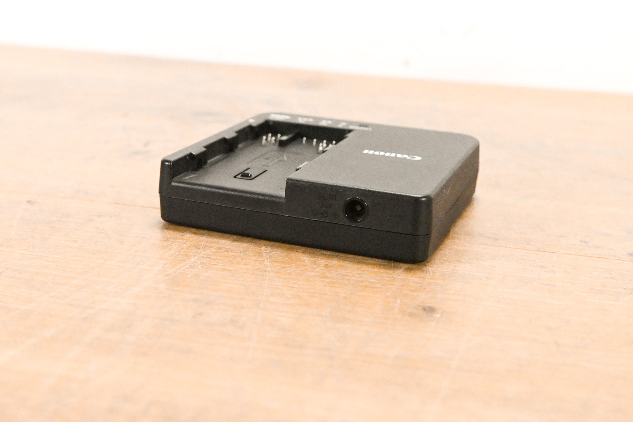 Canon CG-A20 Battery Charger (NO POWER SUPPLY)