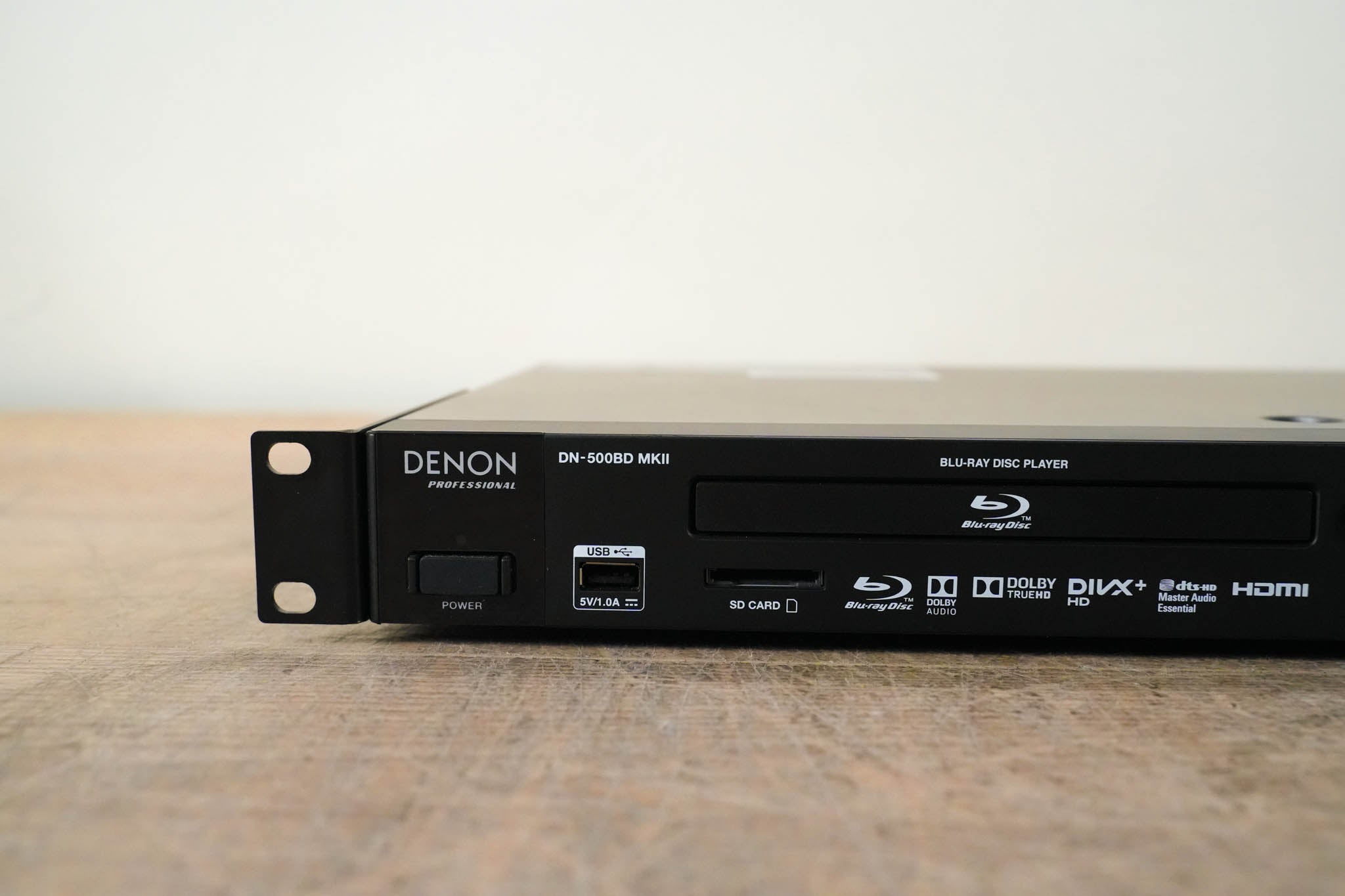 Denon DN-500BDMKII Professional Blu-Ray, DVD and CD/SD/USB Player