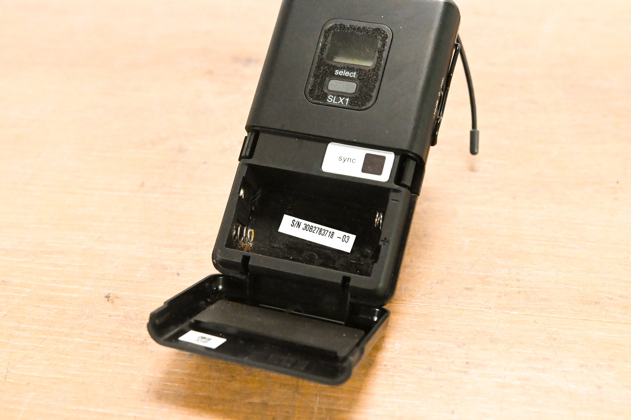 Shure SLX14 Bodypack Wireless System - G4 Band (NO POWER SUPPLY)