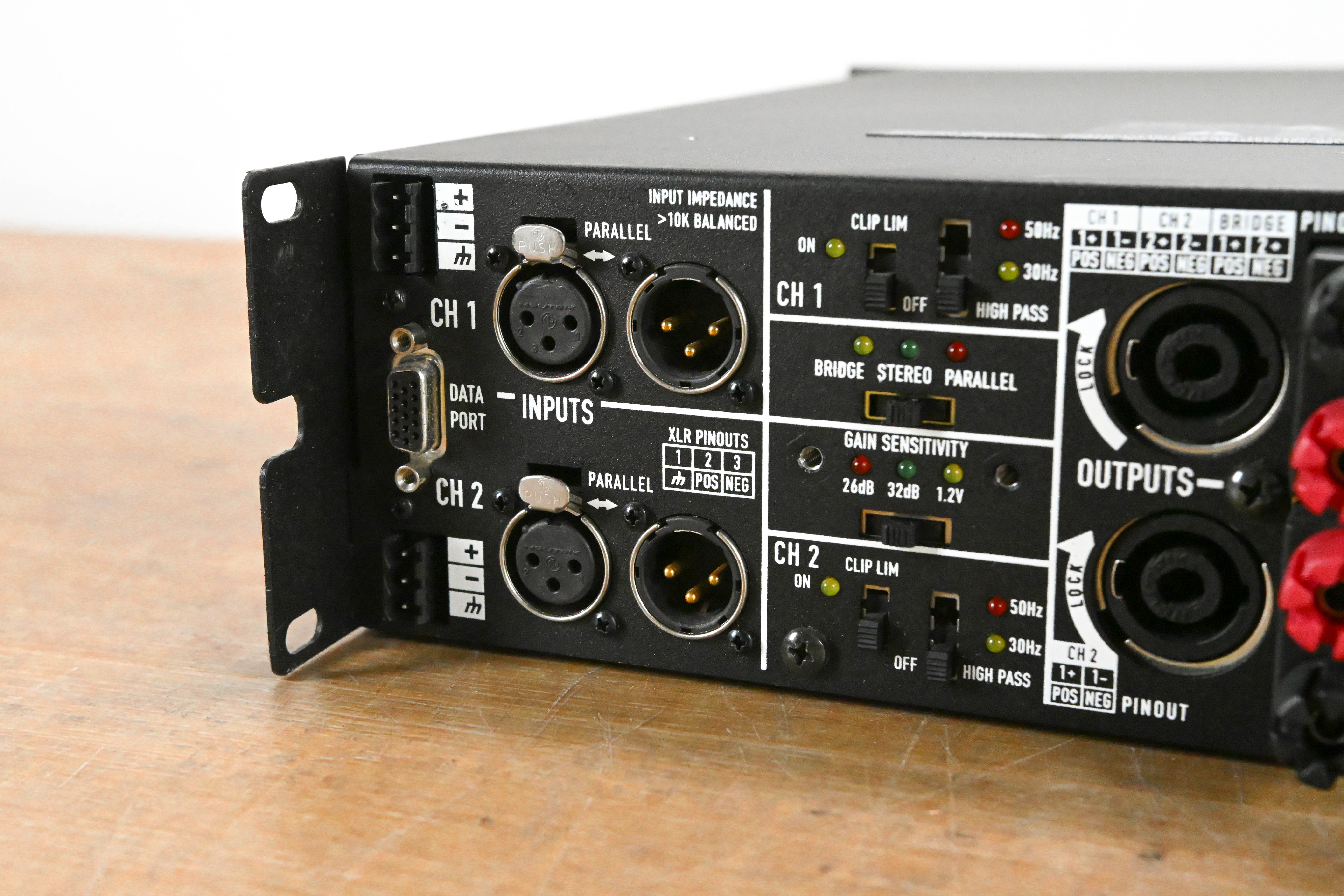 QSC PL380 Powerlight 3 Series 2-Channel Power Amplifier