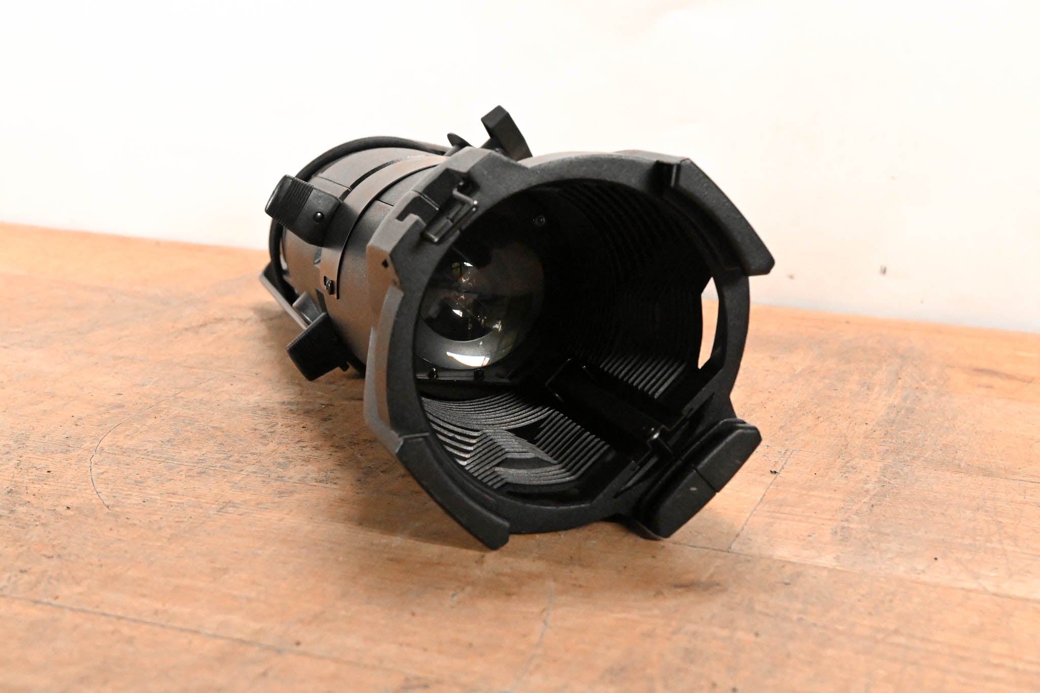 ETC Source Four Jr 25-50 Degree Zoom 575 Ellipsoidal Light