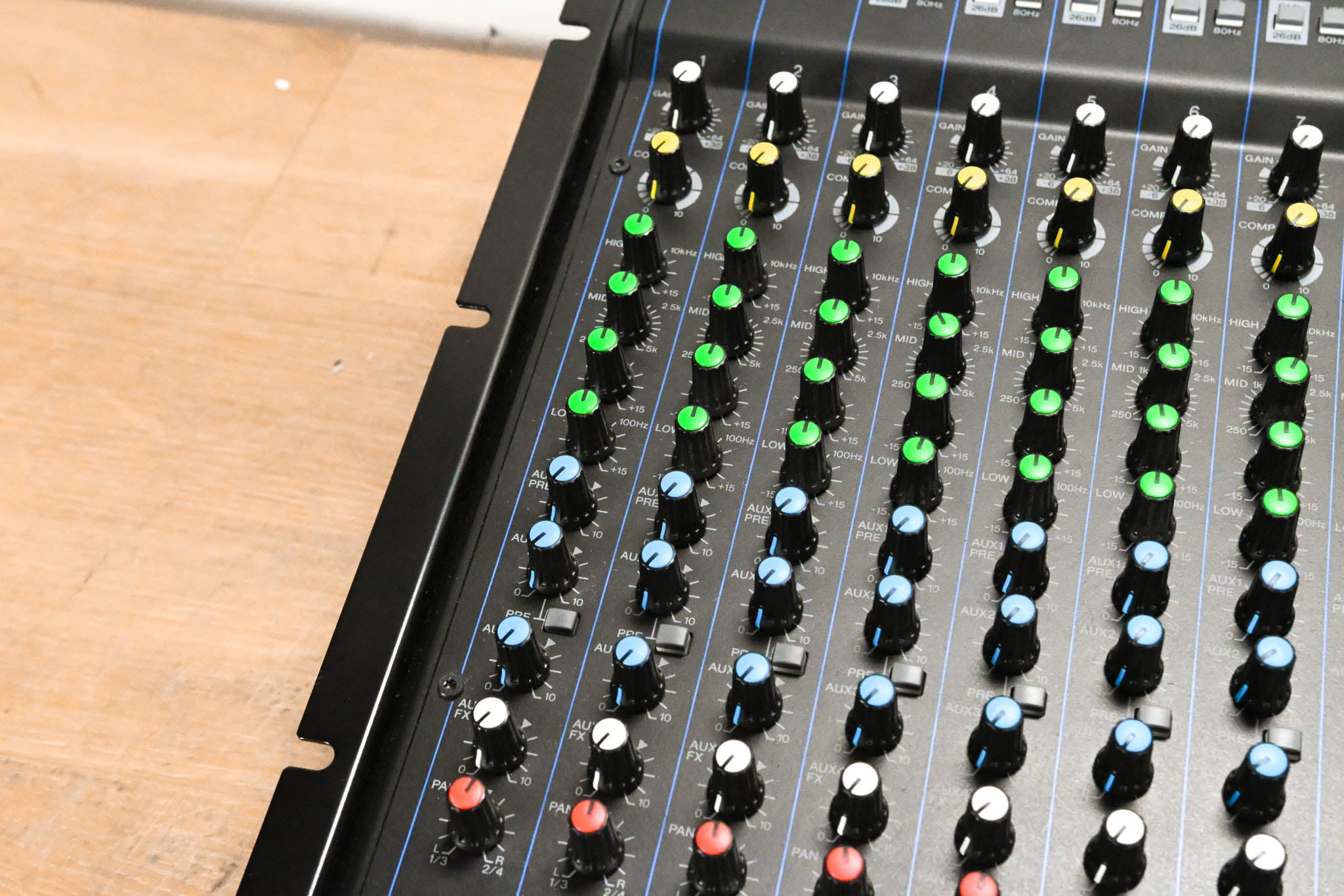 Yamaha MG16XU 16-Channel Mixer with USB and Effects