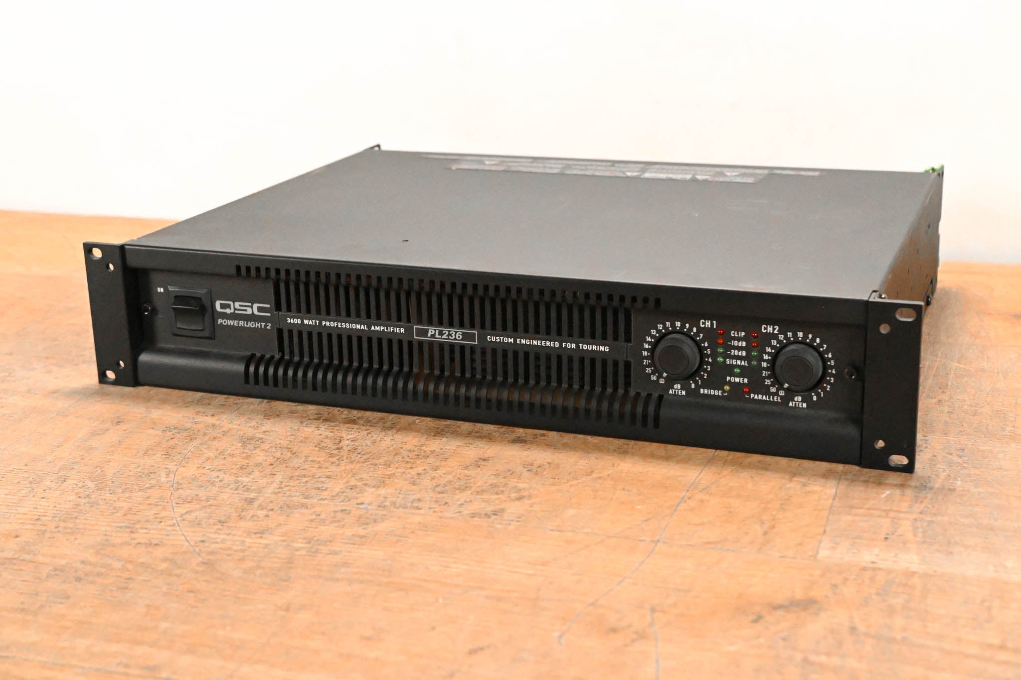 QSC PL236 PowerLight 2 Series 2-Channel Power Amplifier